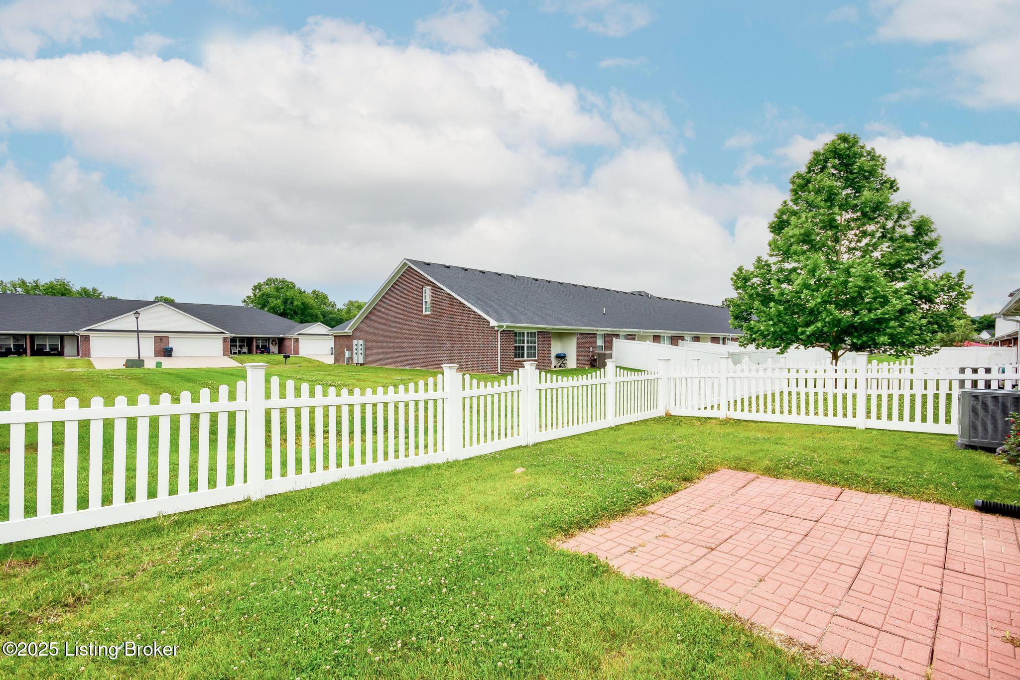 6637 Woods Mill Dr, Louisville, Pennsylvania image 44