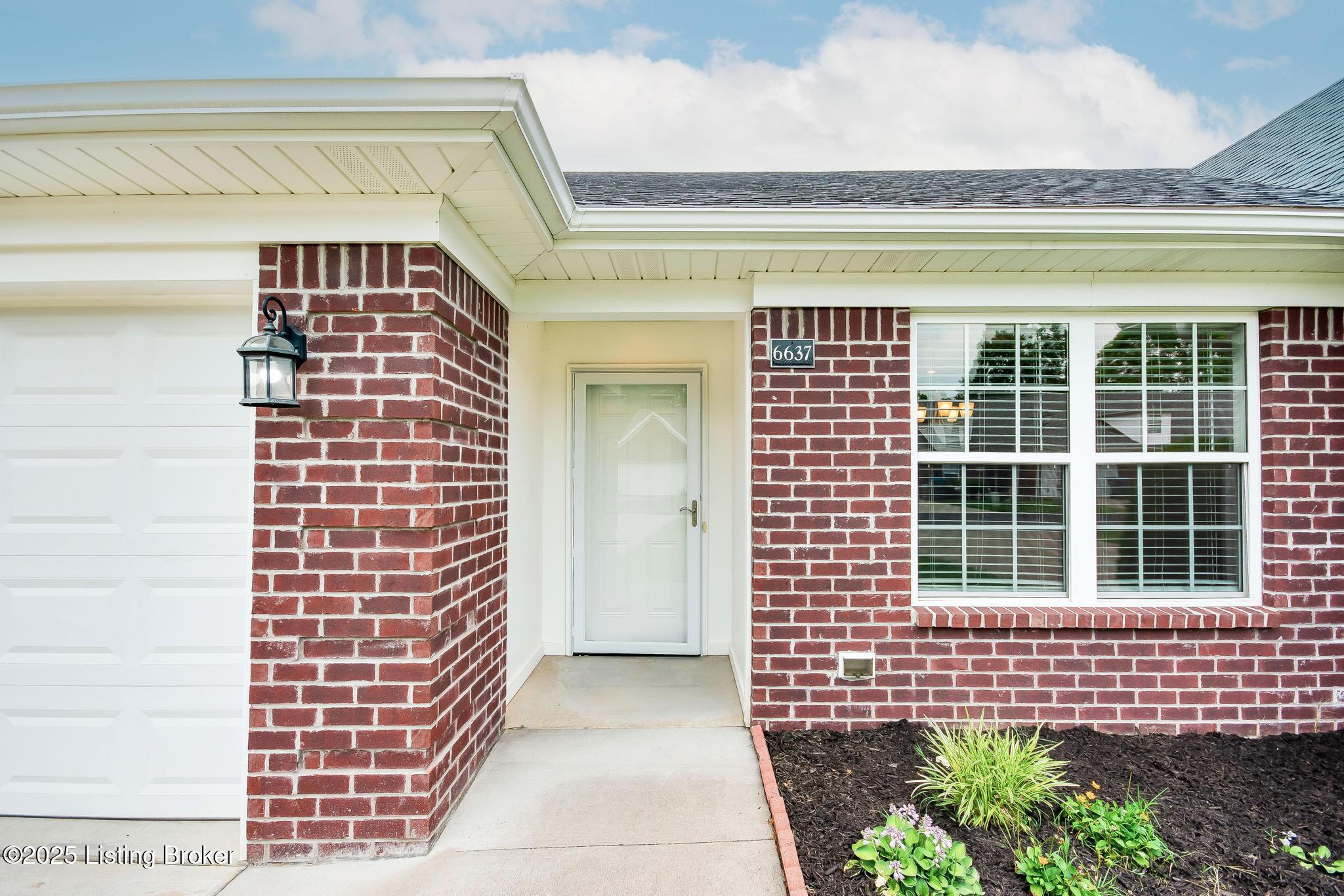 6637 Woods Mill Dr, Louisville, Pennsylvania image 4