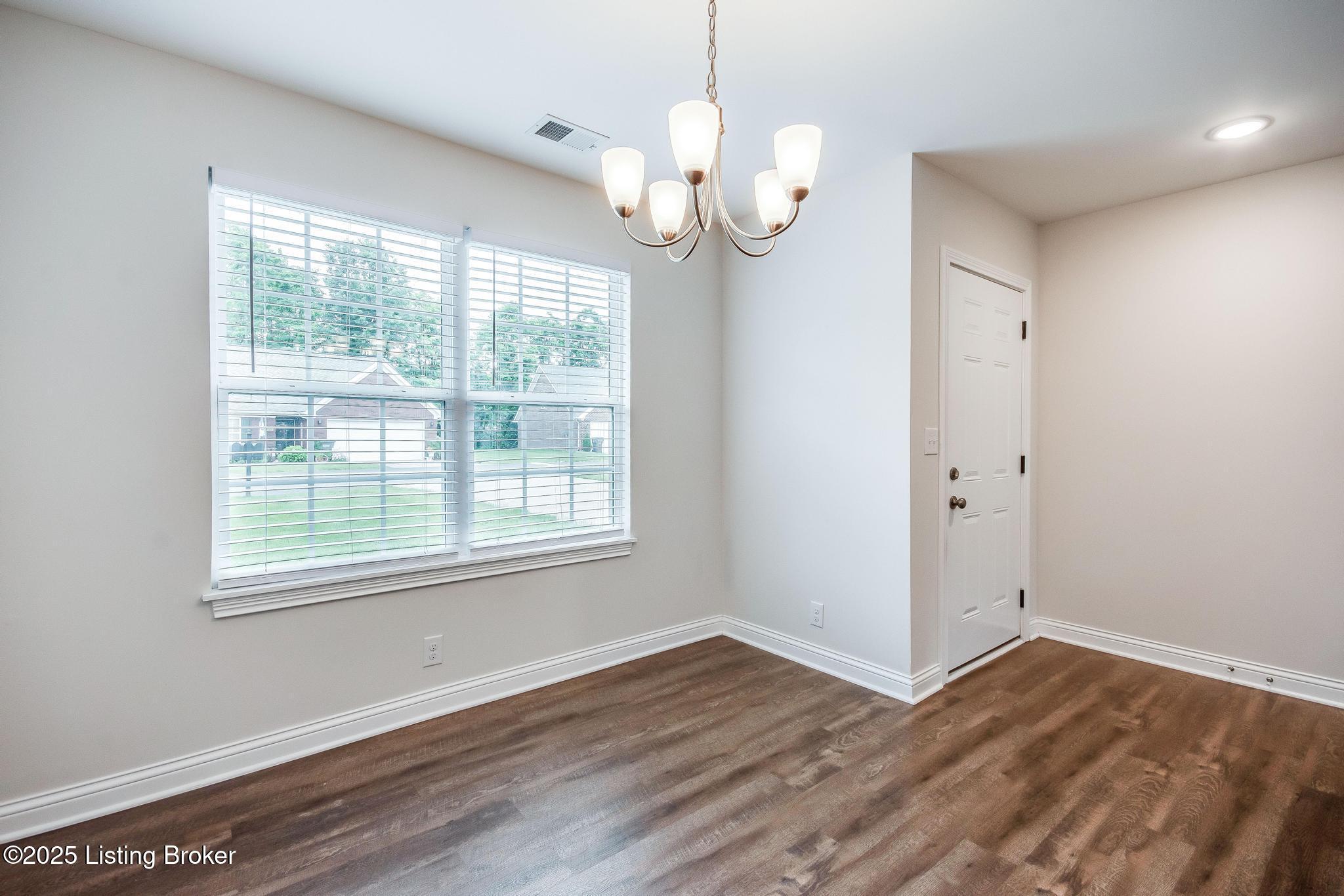 6637 Woods Mill Dr, Louisville, Pennsylvania image 21