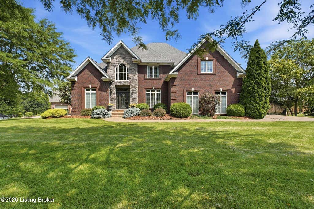 Photo of 300 Longview Park Pl, Louisville, KY 40245 (MLS # 1721929)