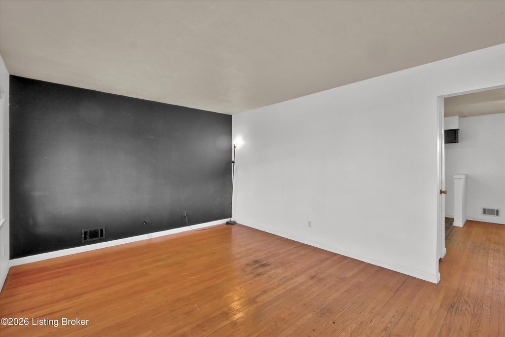 Photo of 211 Chattanooga Ave, Louisville, KY 40214 (MLS # 1707479)