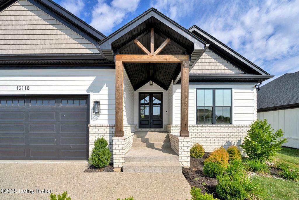 Photo of 12118 Cypress Ridge Dr, Jeffersontown, KY 40299 (MLS # 1701279)