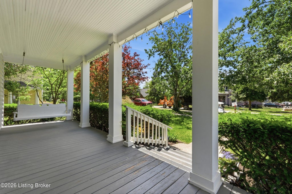 Photo of 209 Maple Ct, La Grange, KY 40031 (MLS # 1728495)