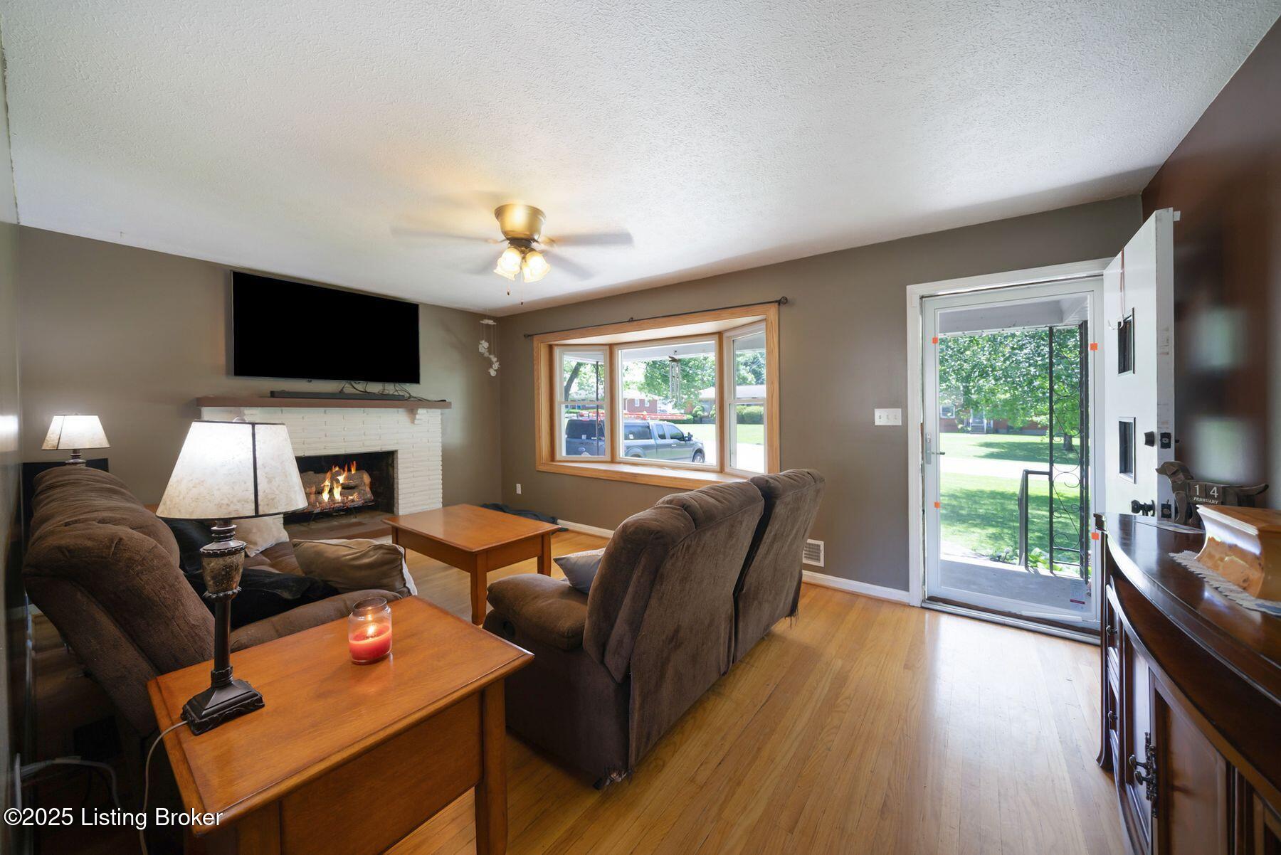8003 Red Cedar Way, Louisville, Pennsylvania image 9