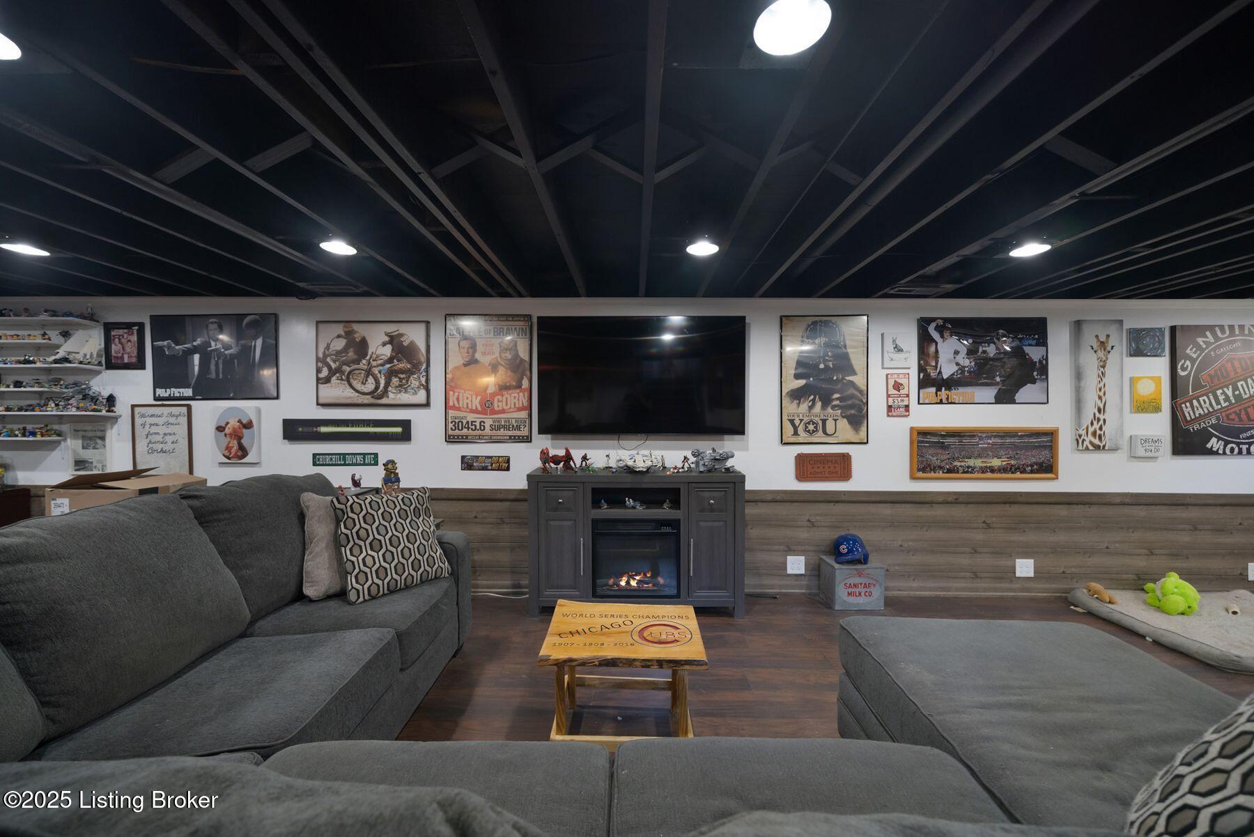 8003 Red Cedar Way, Louisville, Pennsylvania image 34