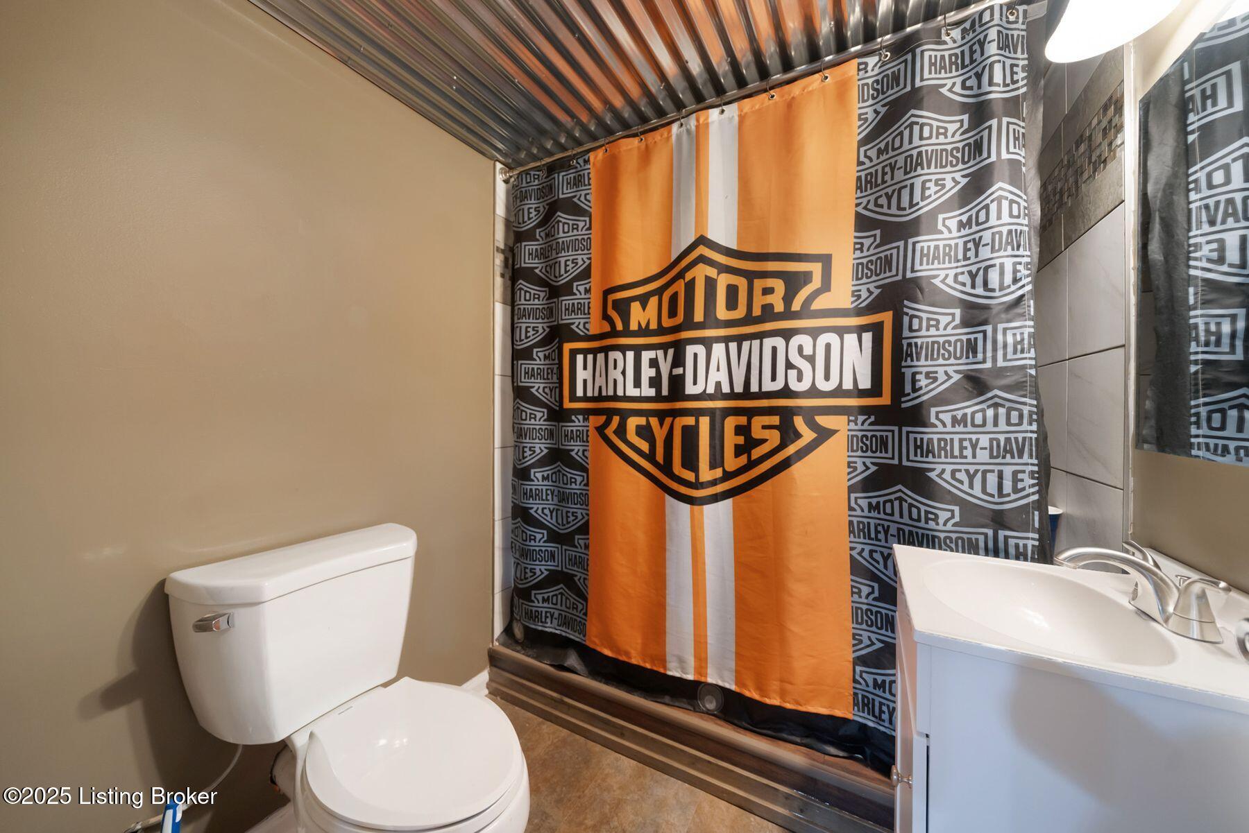 8003 Red Cedar Way, Louisville, Pennsylvania image 32