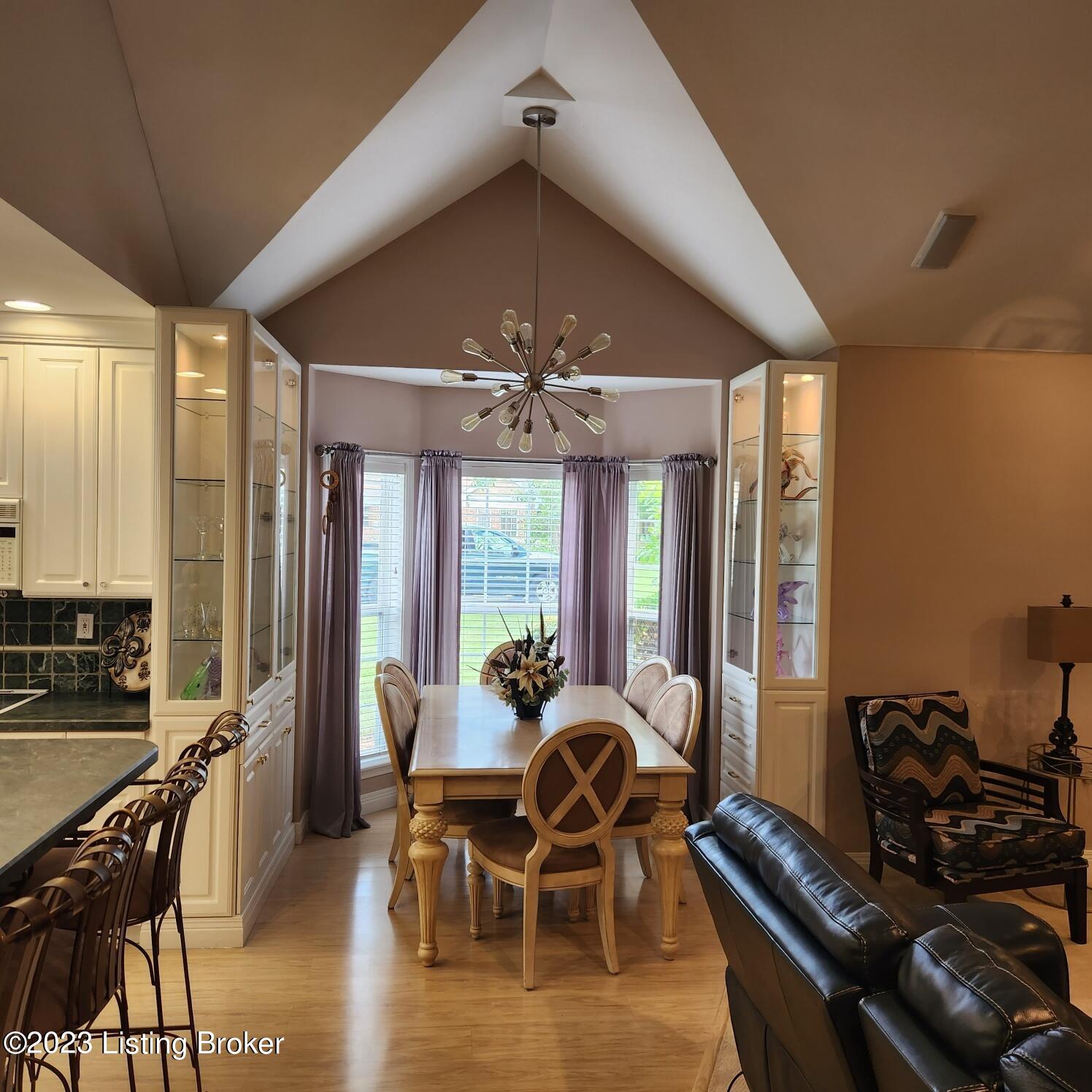 404 Eastgate Village Wynde, Louisville, Kentucky image 4
