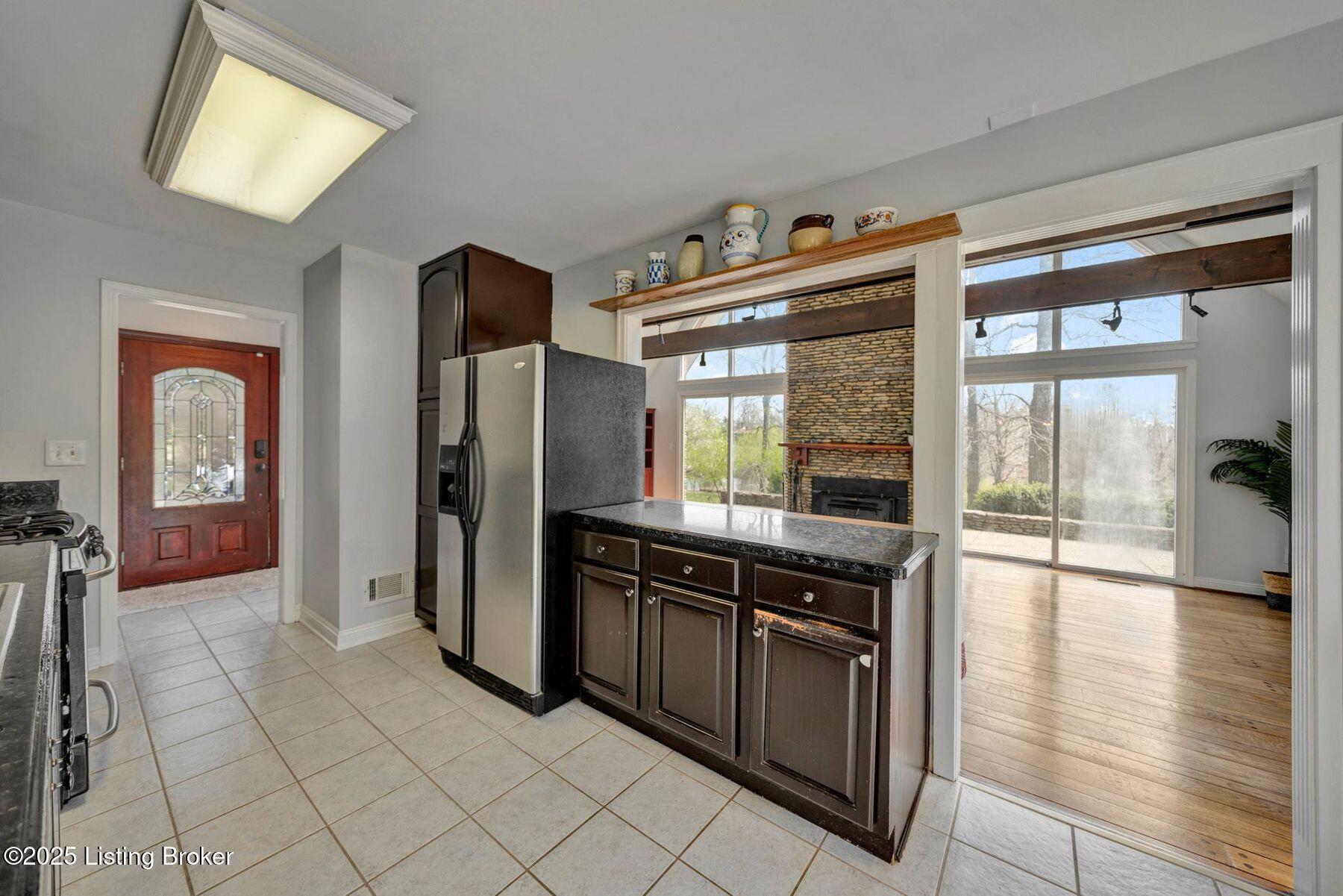 6012 Camden Acres Dr, Crestwood, Kentucky image 19