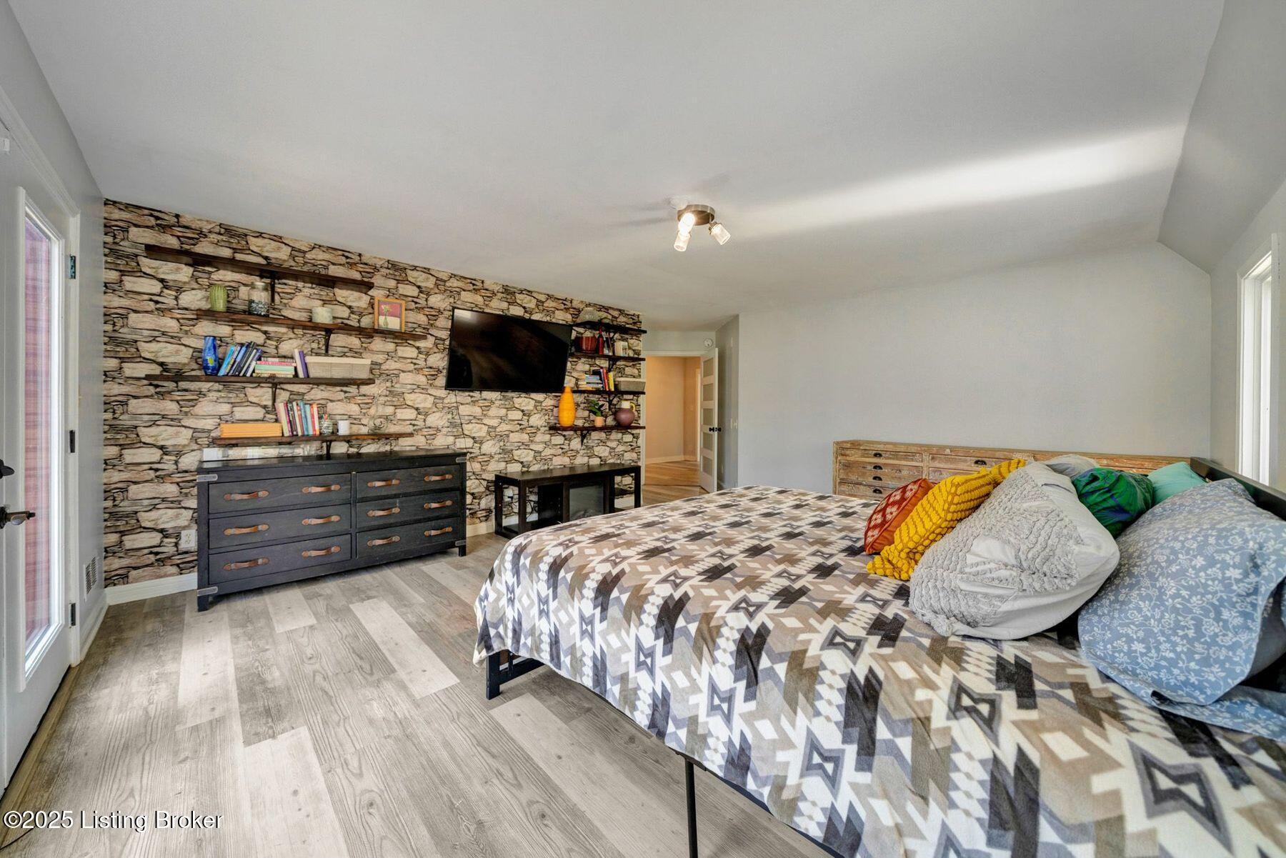 6012 Camden Acres Dr, Crestwood, Kentucky image 36