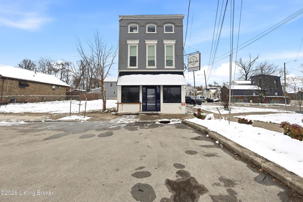 Photo of 947 E Madison St, Louisville, KY 40204 (MLS # 1710995)