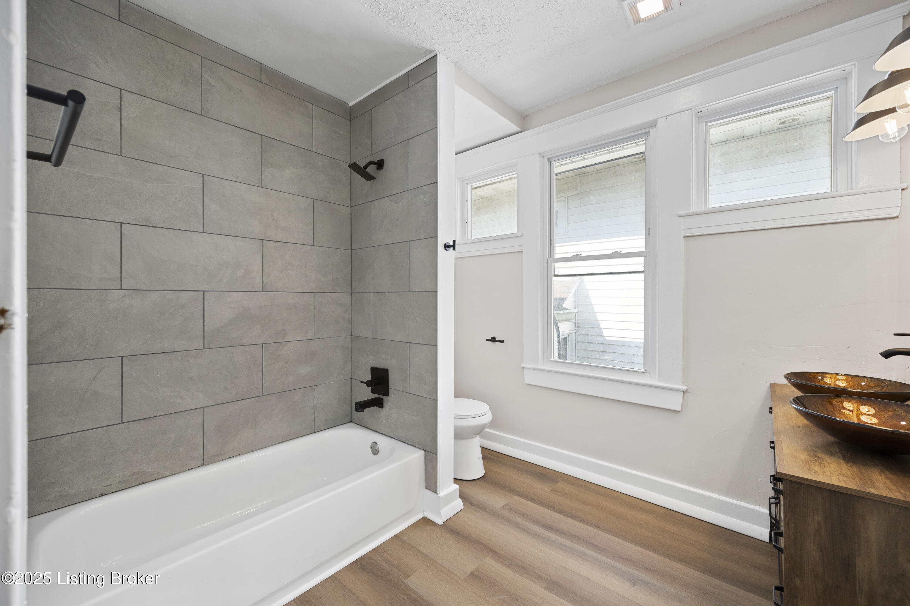 4131 W Broadway, Louisville, Pennsylvania image 19