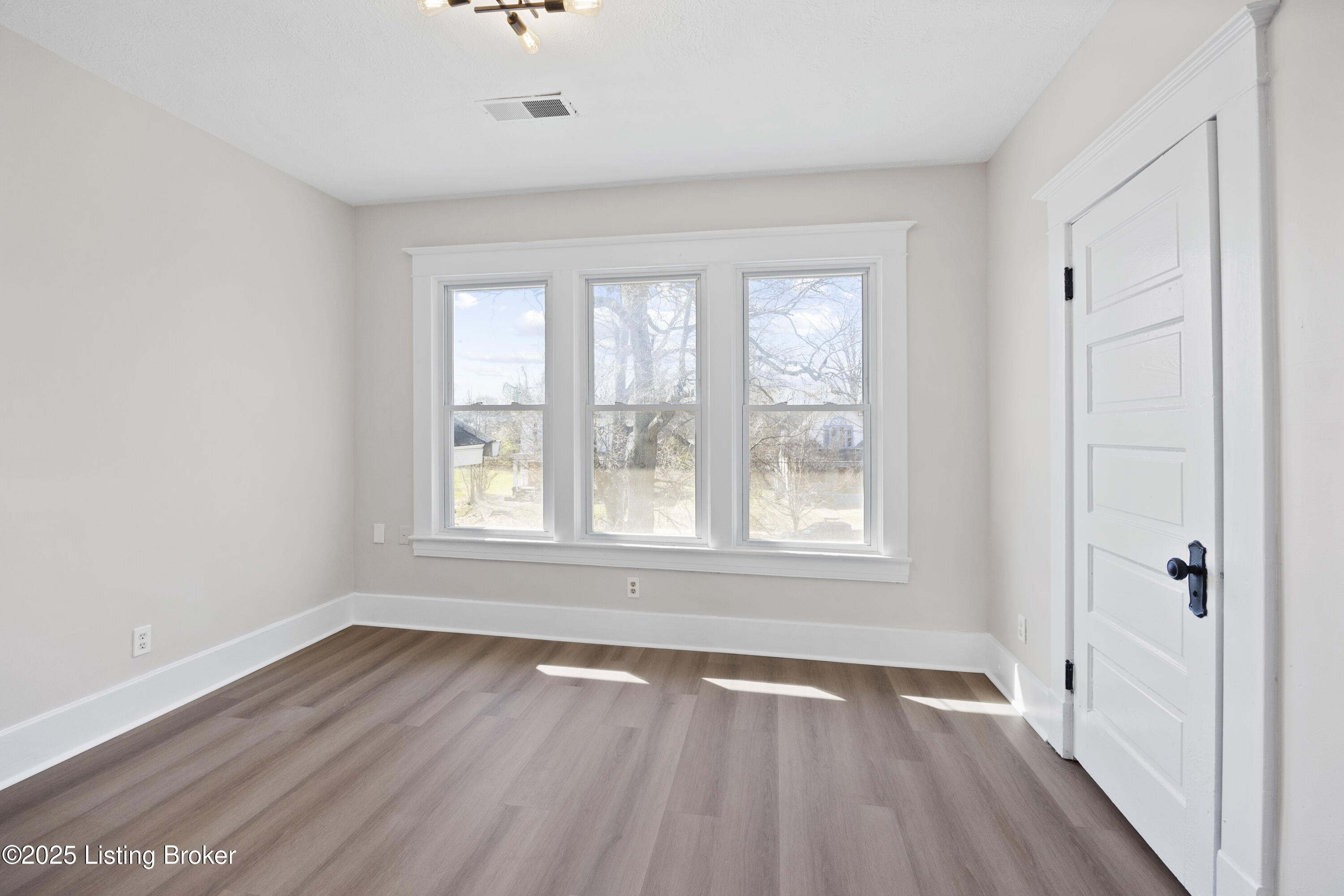 4131 W Broadway, Louisville, Pennsylvania image 24