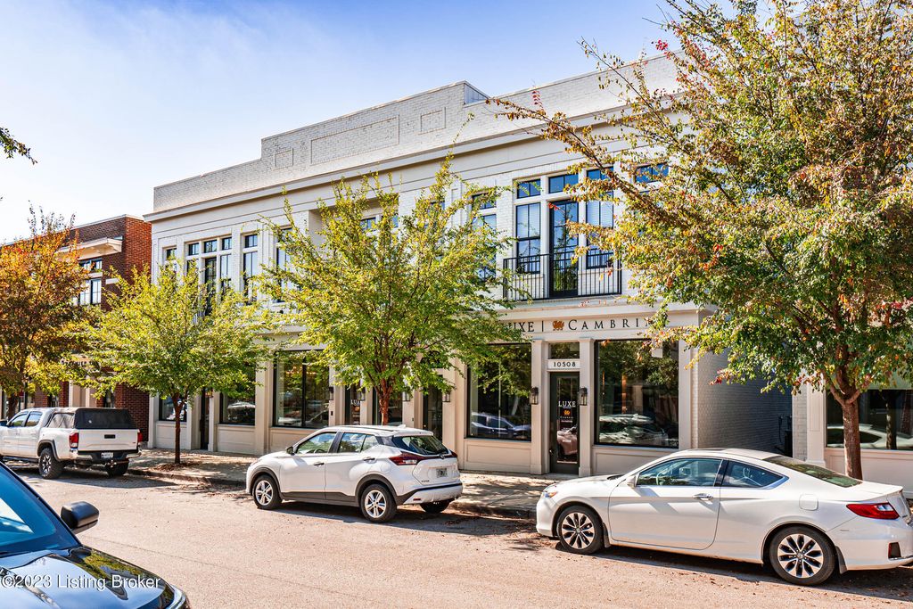 Photo of 10506 Meeting St #201, Prospect, KY 40059 (MLS # 1706562)