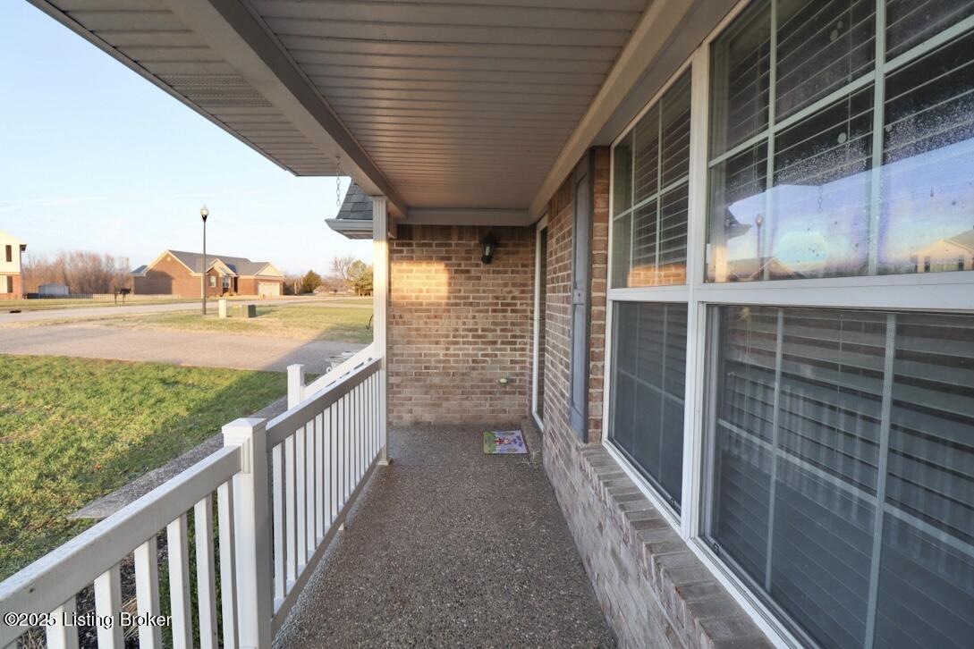 364 Misty Brooke Dr, Mt Washington, Kentucky image 4