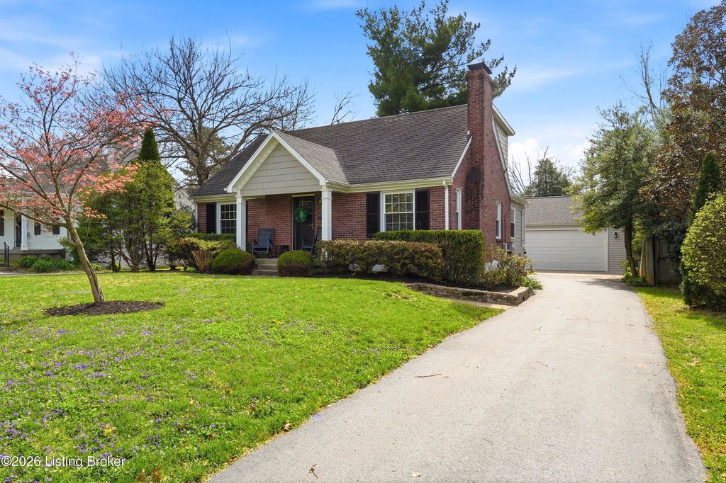 Photo of 4032 Brookfield Ave, Louisville, KY 40207 (MLS # 1714572)