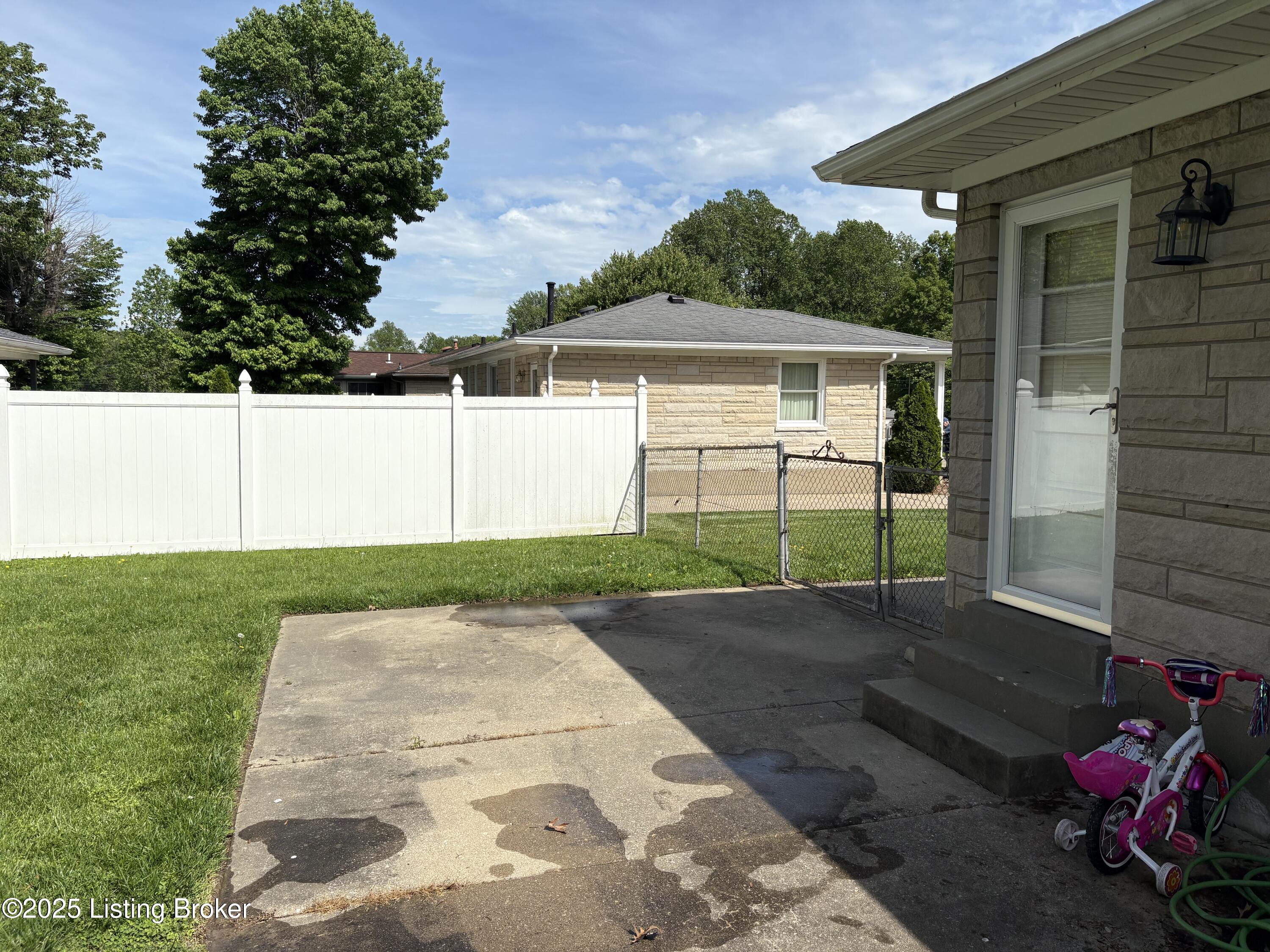 9118 Wanlou Dr, Louisville, Pennsylvania image 23
