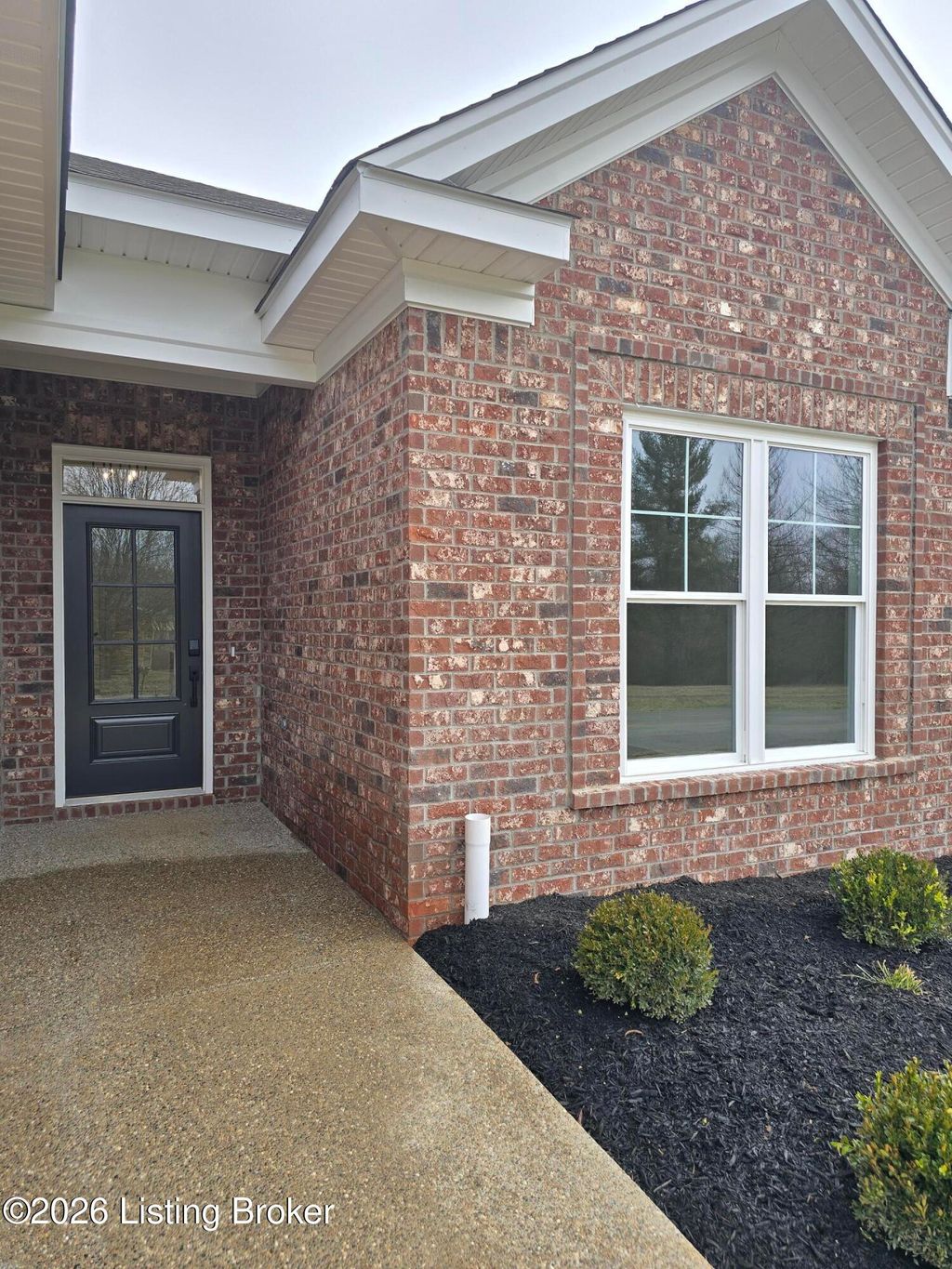 Photo of 4419 Lochridge Pkwy, Louisville, KY 40299 (MLS # 1709147)