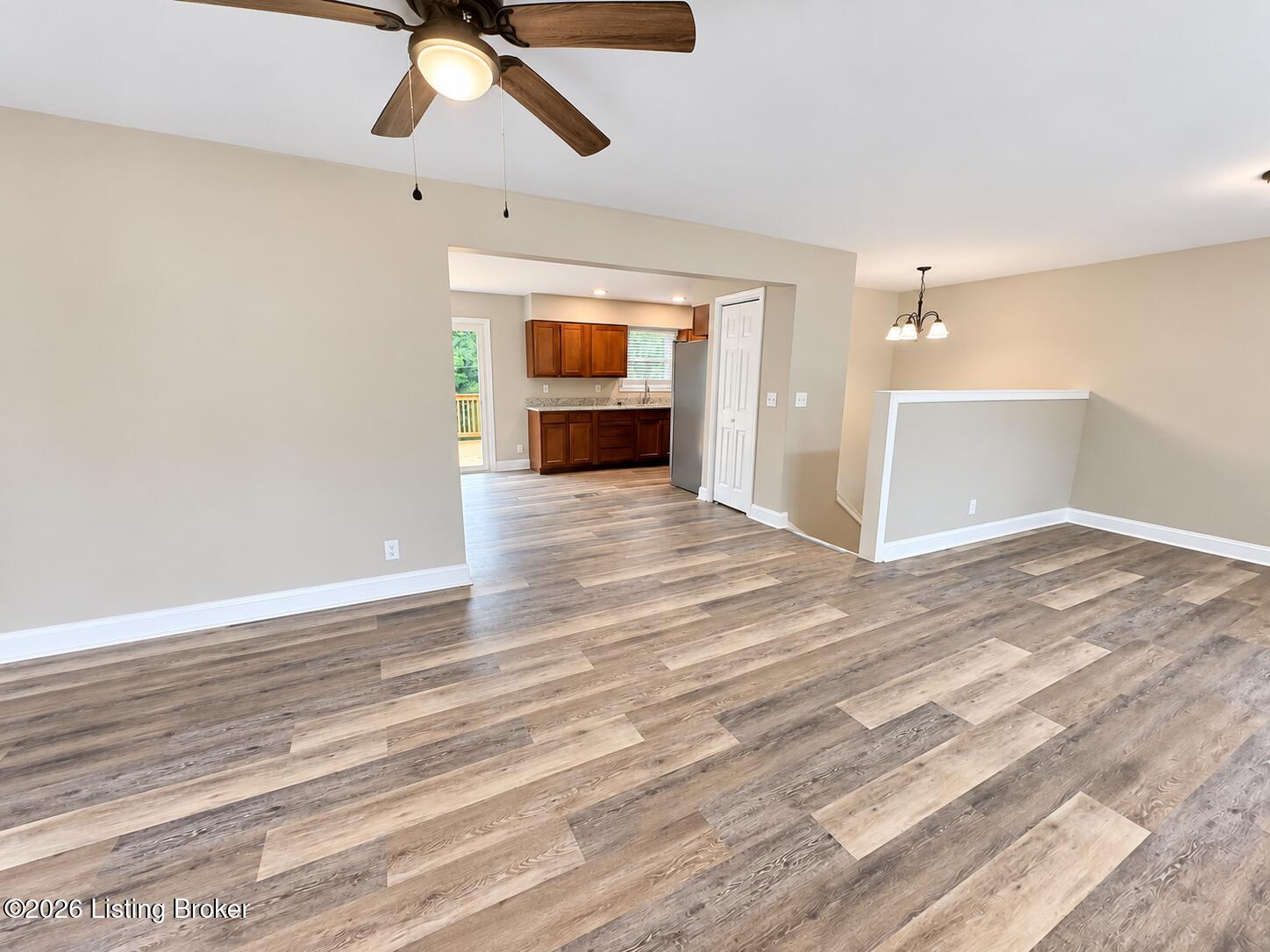 612 Deatsville Rd