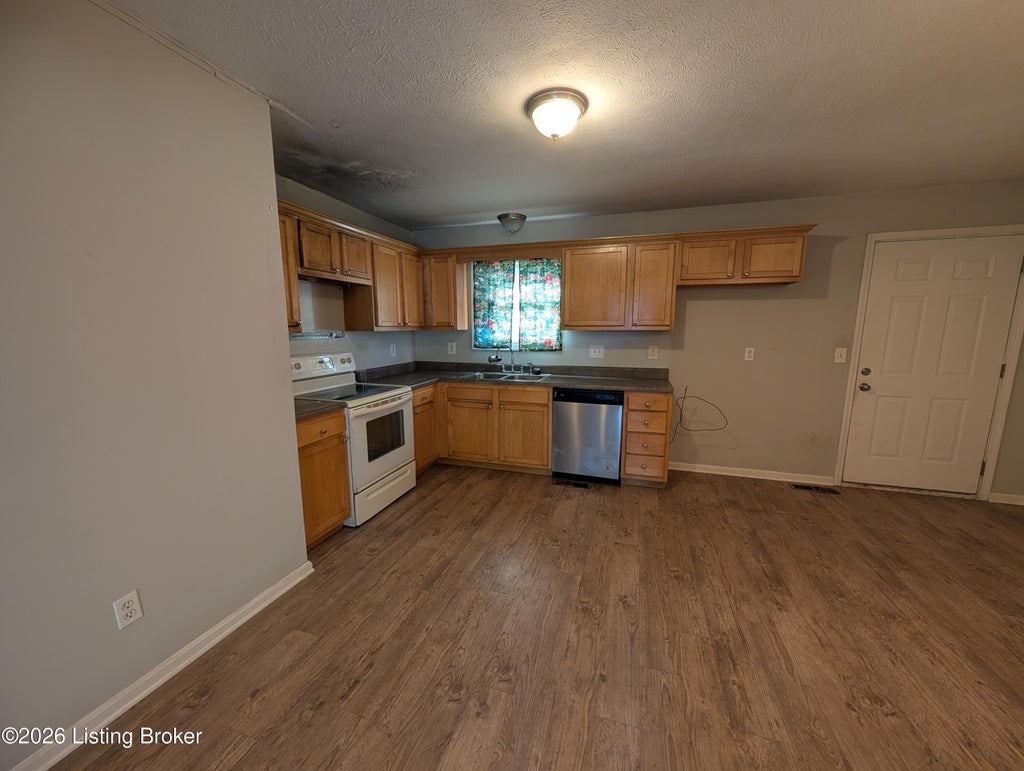 Photo of 82 S Paradise Ln, Madison, IN 47250 (MLS # 1732896)