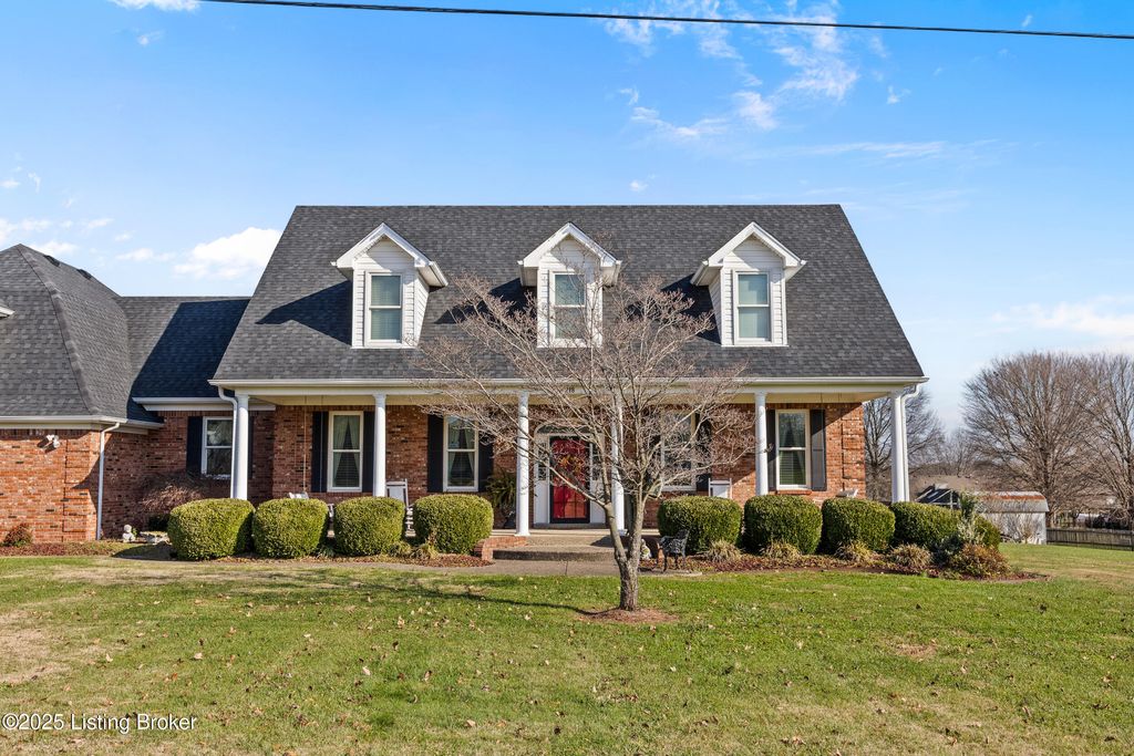 Photo of 218 Bogard Ln, Mt Washington, KY 40047 (MLS # 1704659)