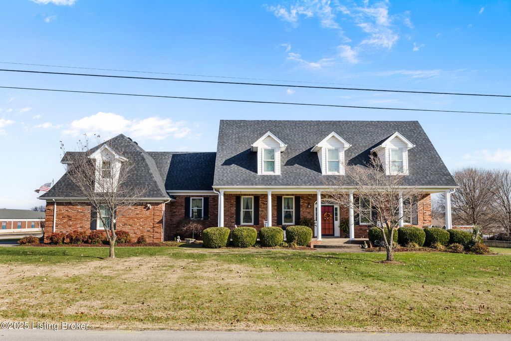 Photo of 218 Bogard Ln, Mt Washington, KY 40047 (MLS # 1704659)