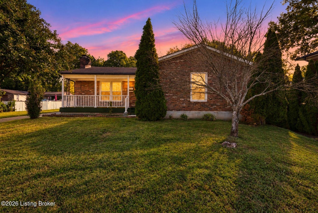 Photo of 3707 Montclair Ave, Louisville, KY 40218 (MLS # 1731628)