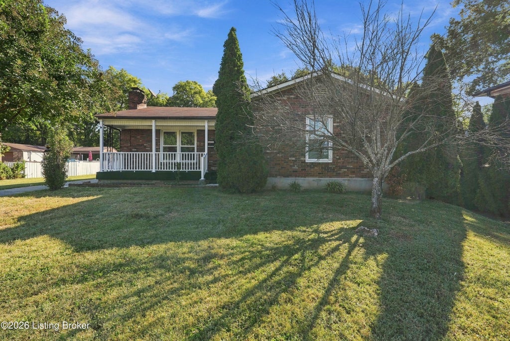 Photo of 3707 Montclair Ave, Louisville, KY 40218 (MLS # 1731628)
