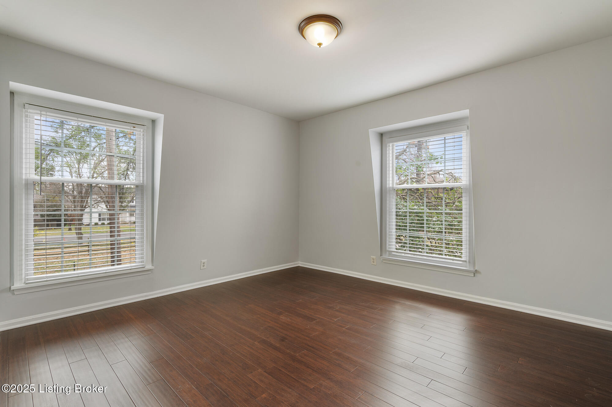 521 Zorn Ave #H11, Louisville, Kentucky image 15