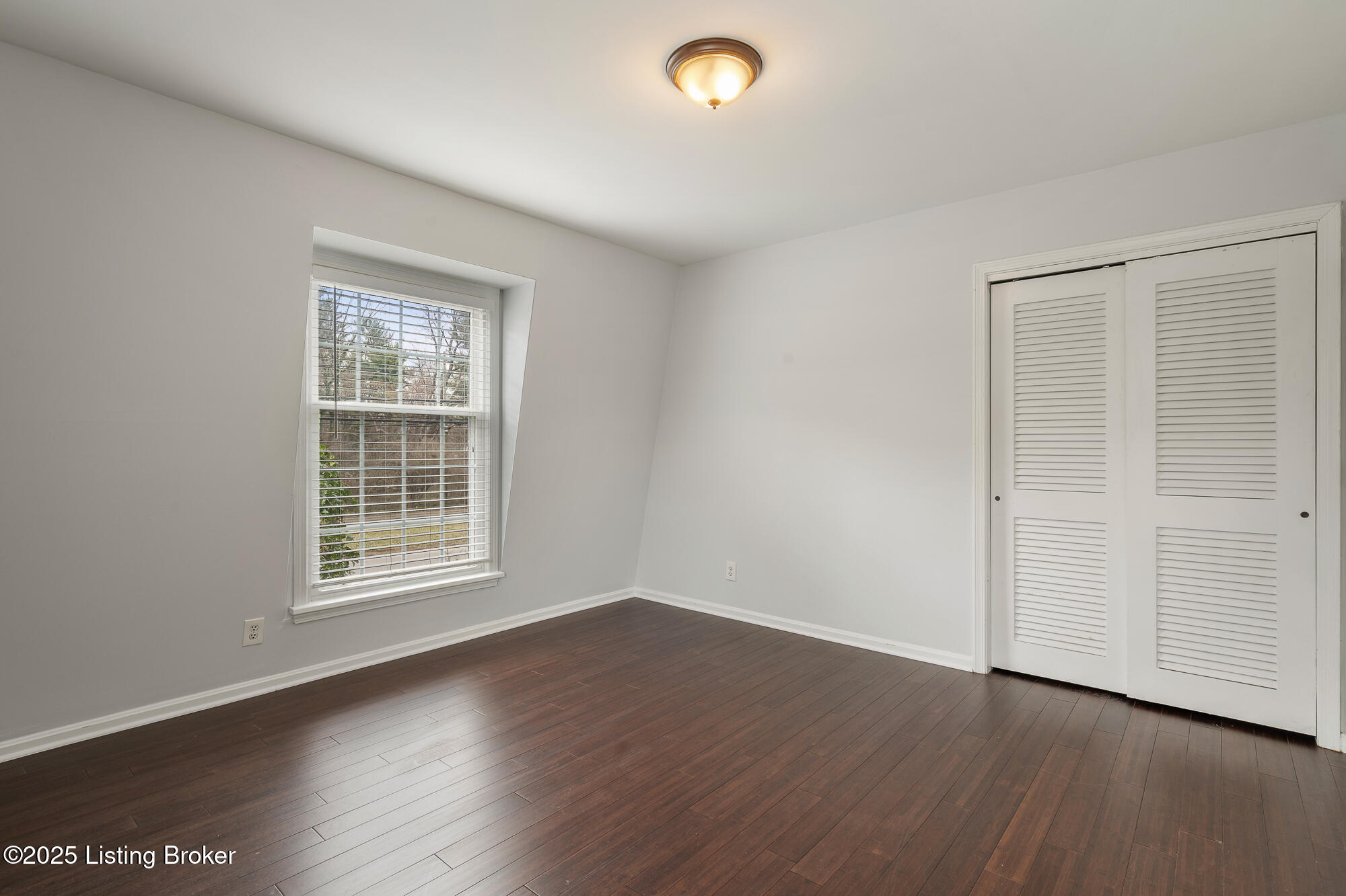 521 Zorn Ave #H11, Louisville, Kentucky image 16