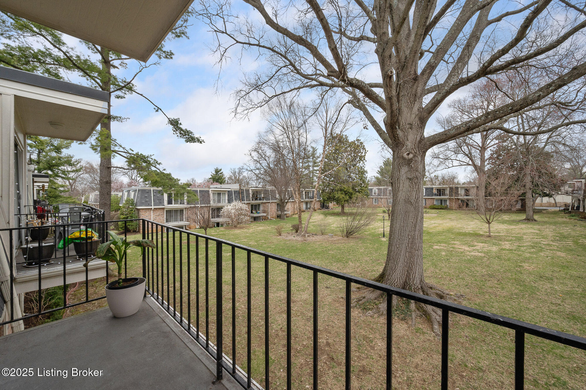 521 Zorn Ave #H11, Louisville, Kentucky image 27