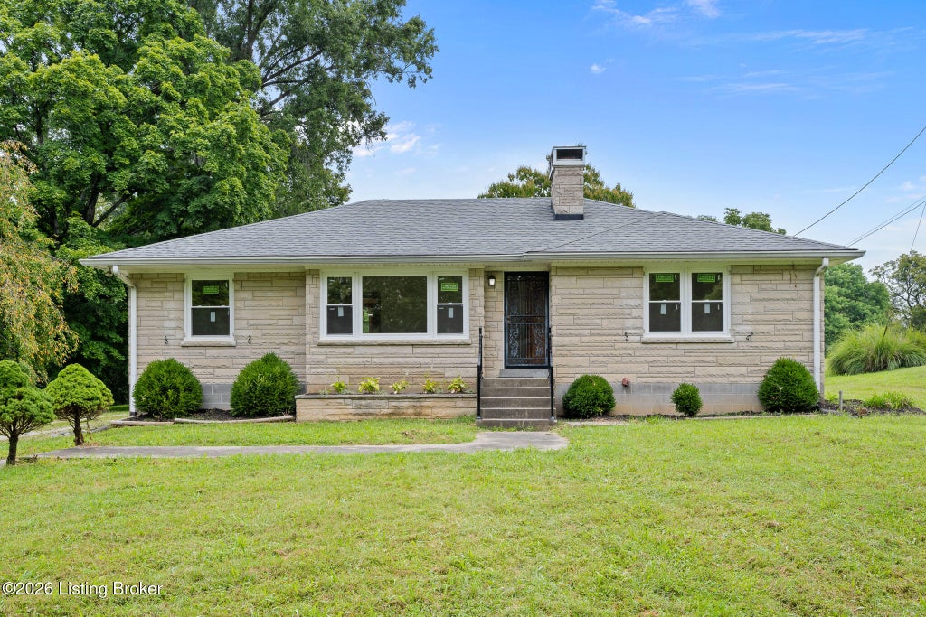 Photo of 9523 Fern Creek Rd, Louisville, KY 40291 (MLS # 1727645)