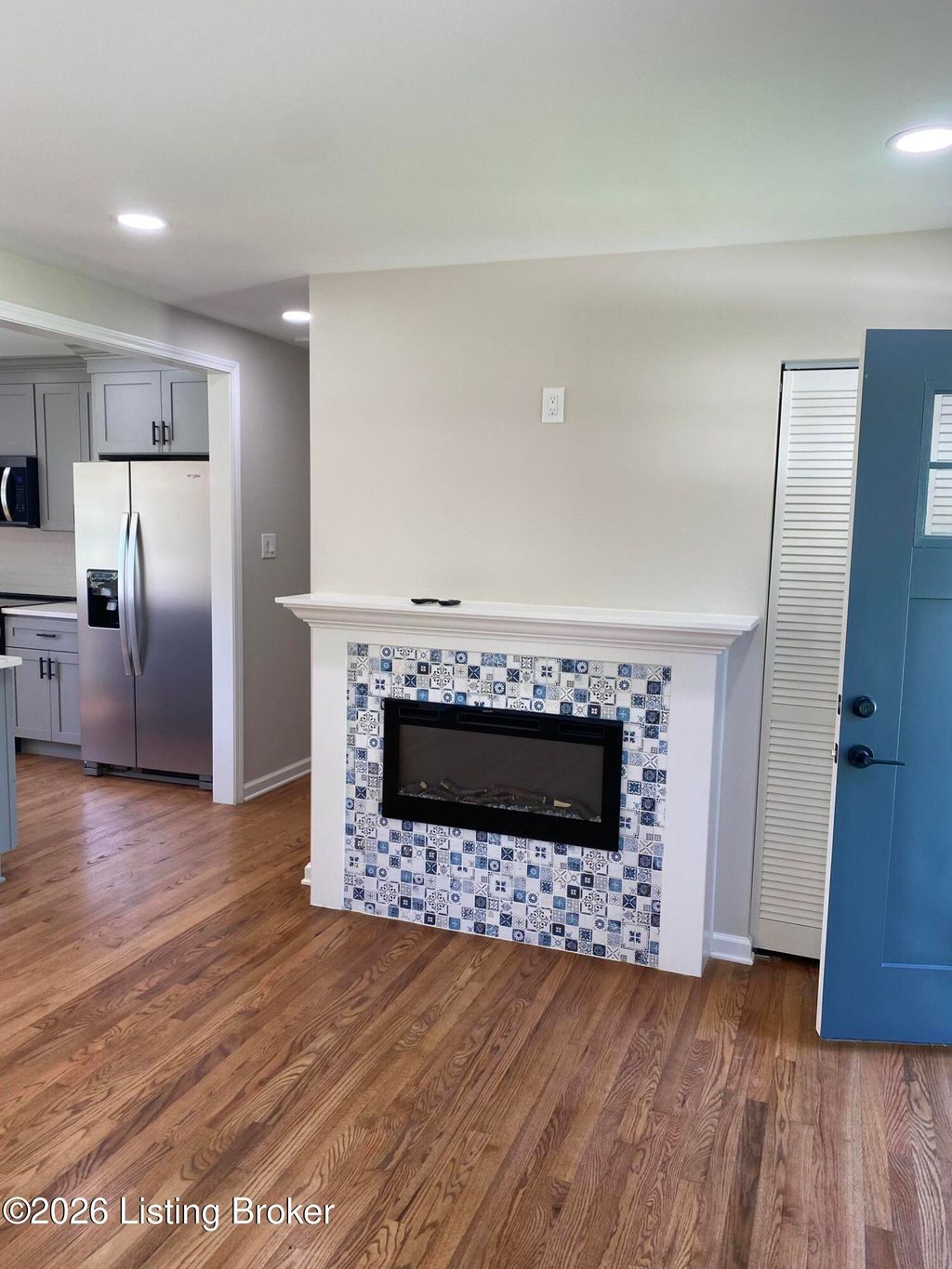 Photo of 6209 Dart Dr, Louisville, KY 40291 (MLS # 1716962)