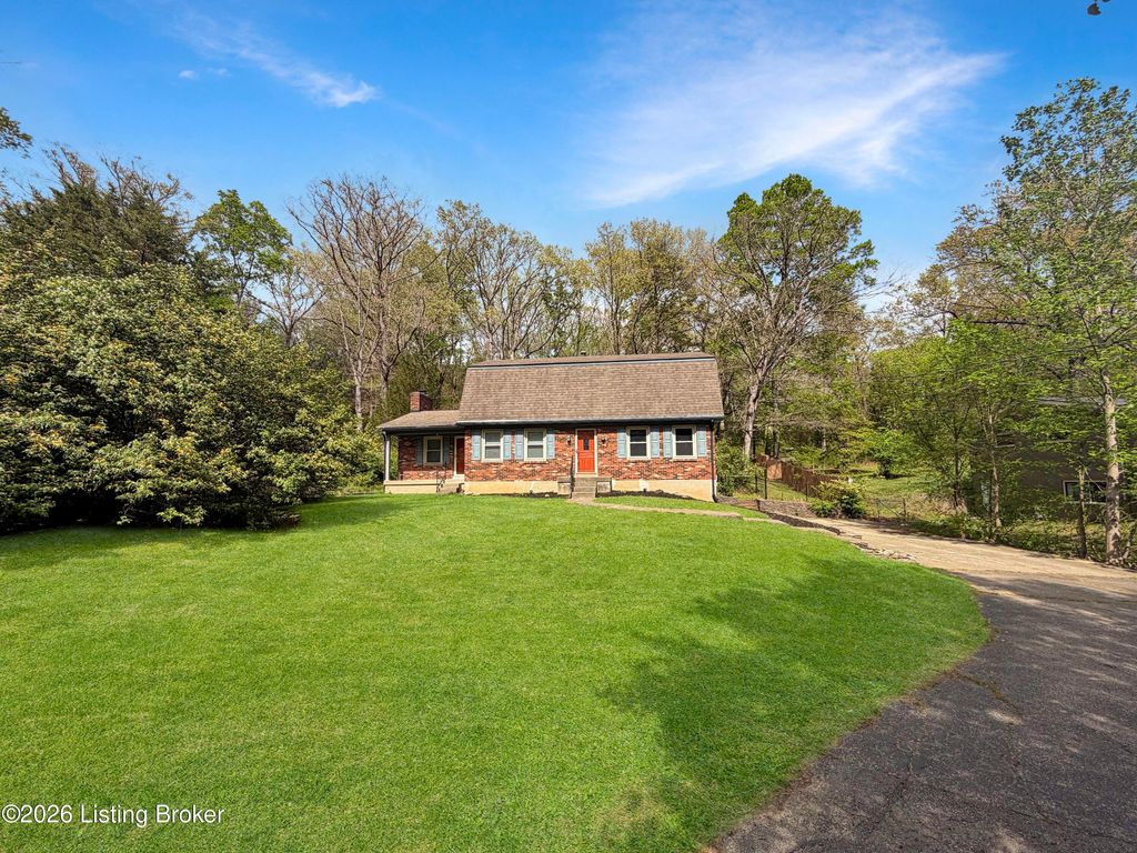 Photo of 8319 Arnoldtown Rd, Louisville, KY 40214 (MLS # 1714638)