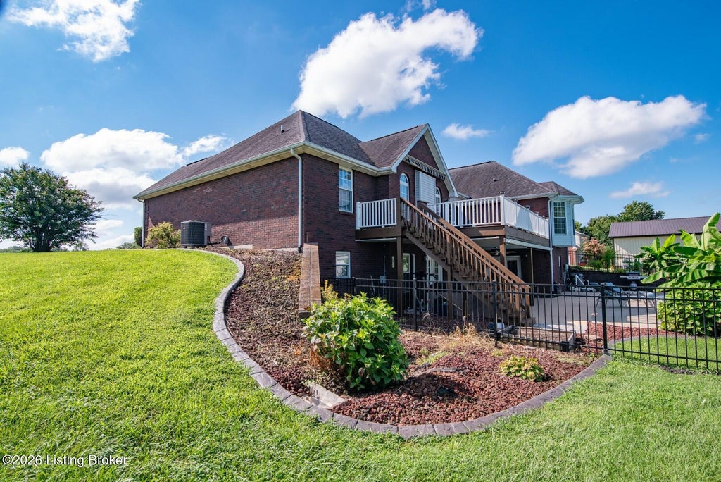 Photo of 1993 Mud Splash Rd, Glendale, KY 42740 (MLS # 1726051)