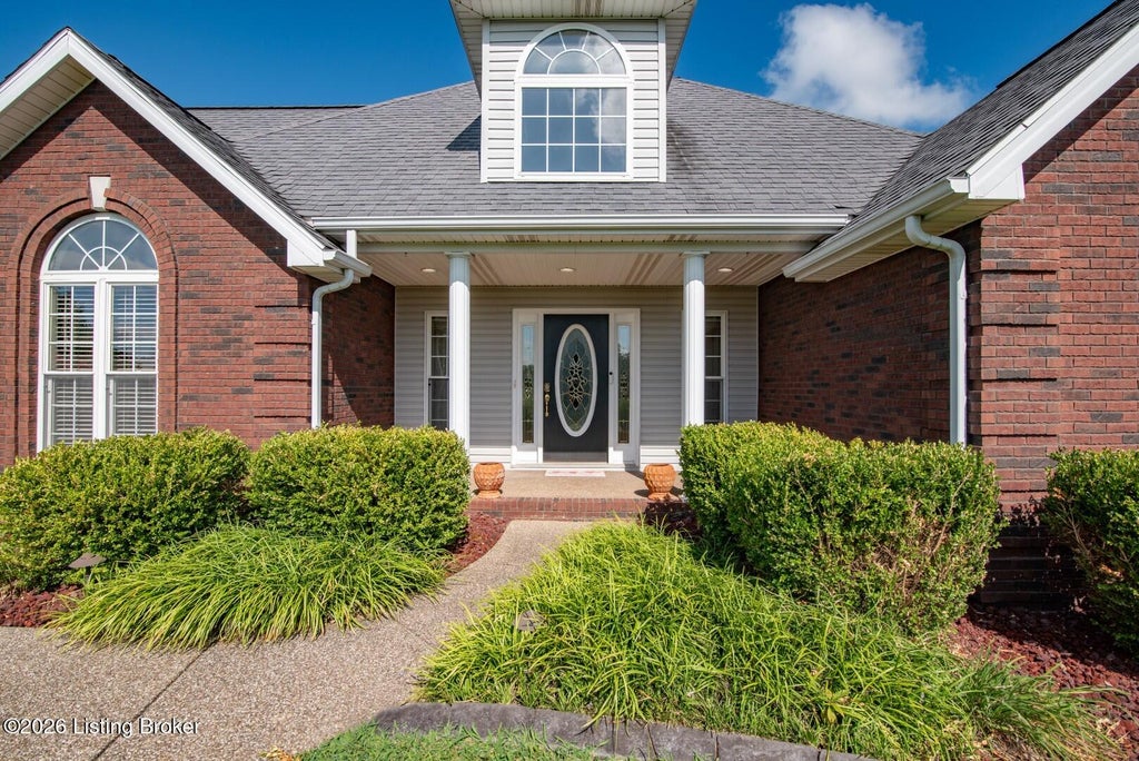 Photo of 1993 Mud Splash Rd, Glendale, KY 42740 (MLS # 1726051)