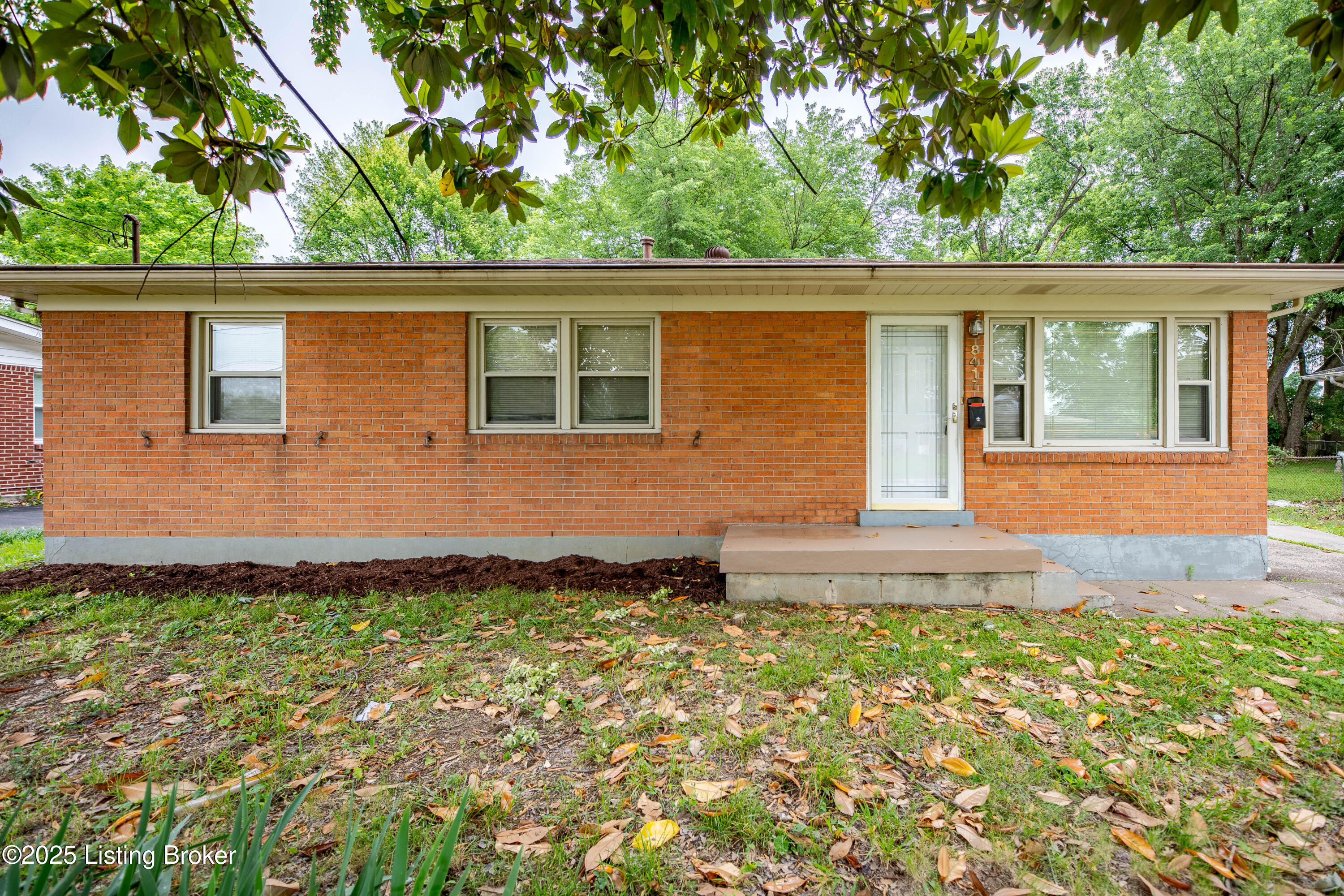 8417 Madrone Ave, Louisville, Kentucky image 1