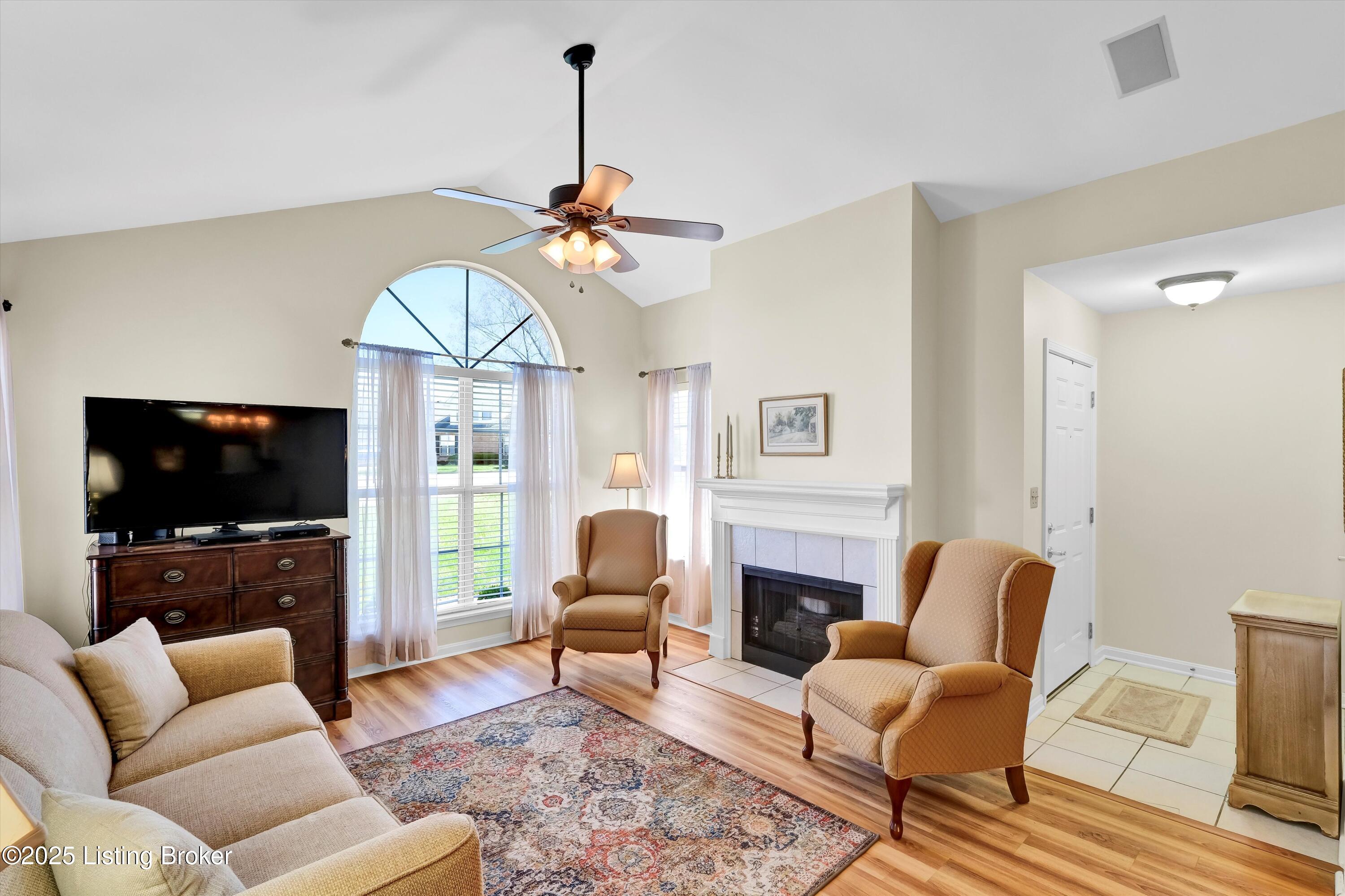 112 Azalea Ct, La Grange, Kentucky image 8