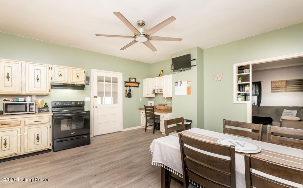 Photo of 9701 Seatonville Rd, Louisville, KY 40291 (MLS # 1712709)