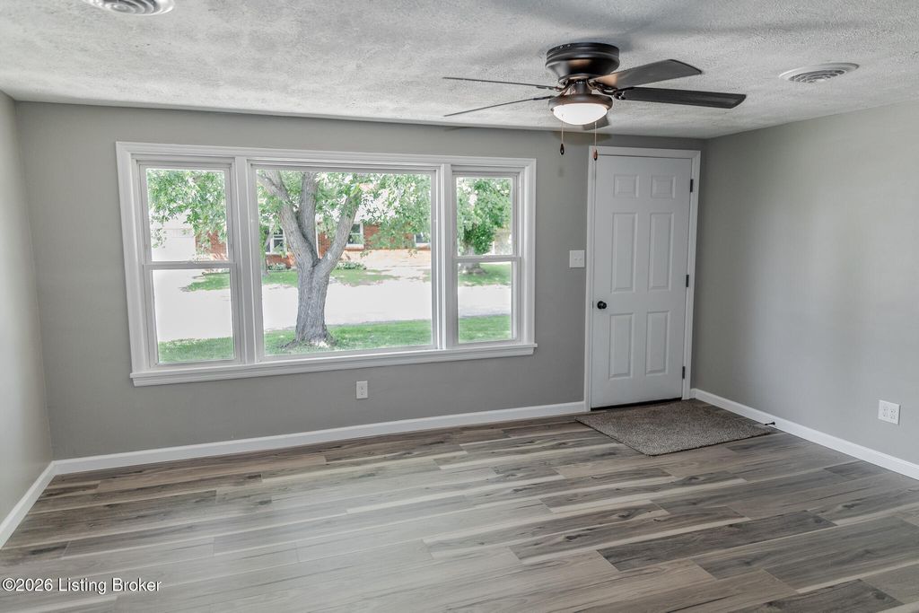 Photo of 123 N Sycamore Dr, Hanover, IN 47243 (MLS # 1718476)