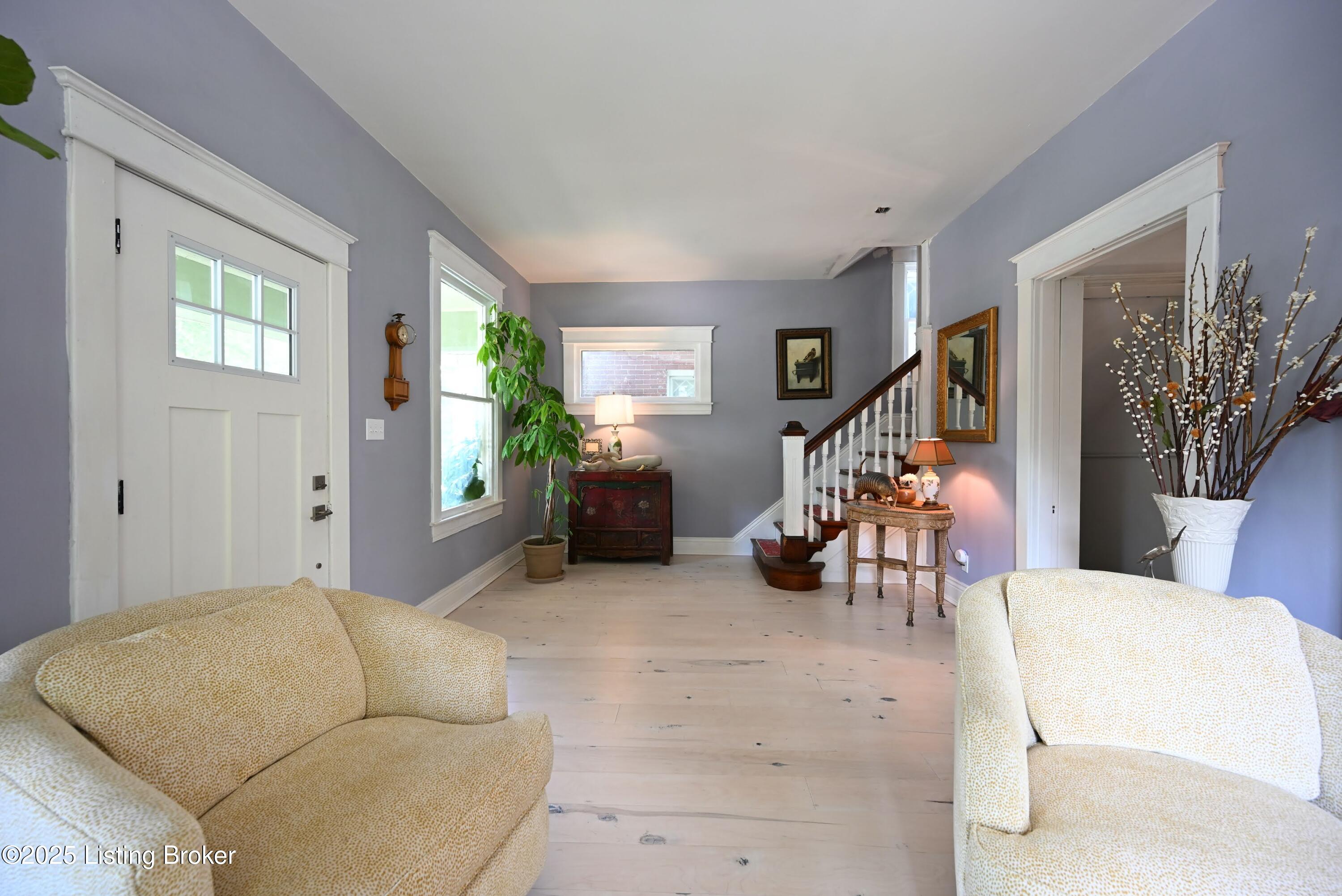 1899 Princeton Dr, Louisville, Kentucky image 6