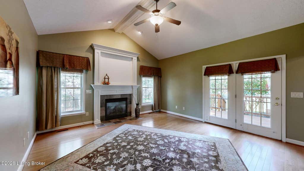Photo of 5305 Stonybrook Ct, Jeffersonville, IN 47130 (MLS # 1727494)