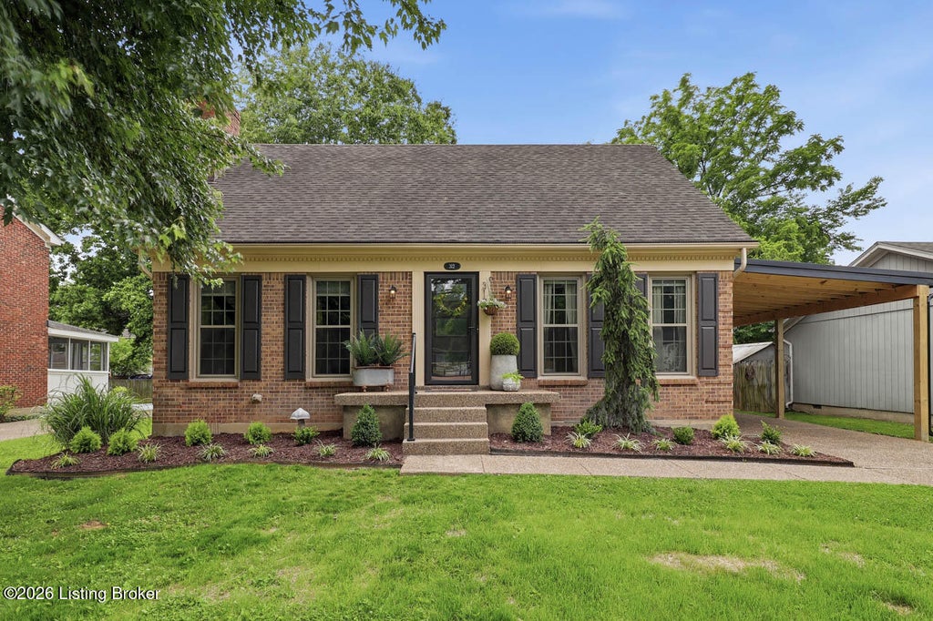 Photo of 312 N Madison Ave, Louisville, KY 40243 (MLS # 1719328)
