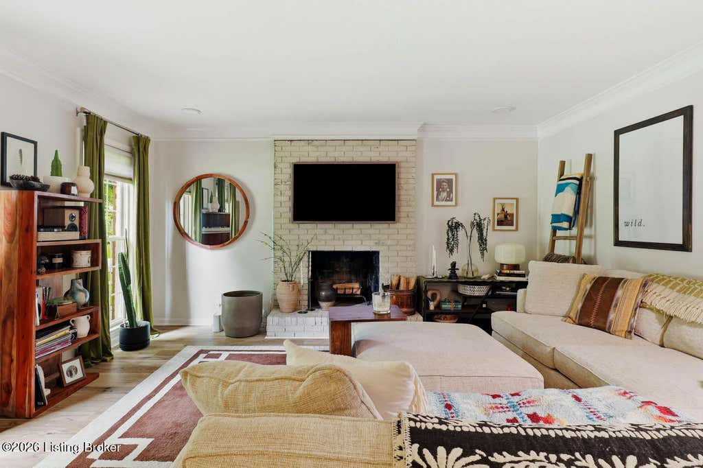 Photo of 312 N Madison Ave, Louisville, KY 40243 (MLS # 1719328)
