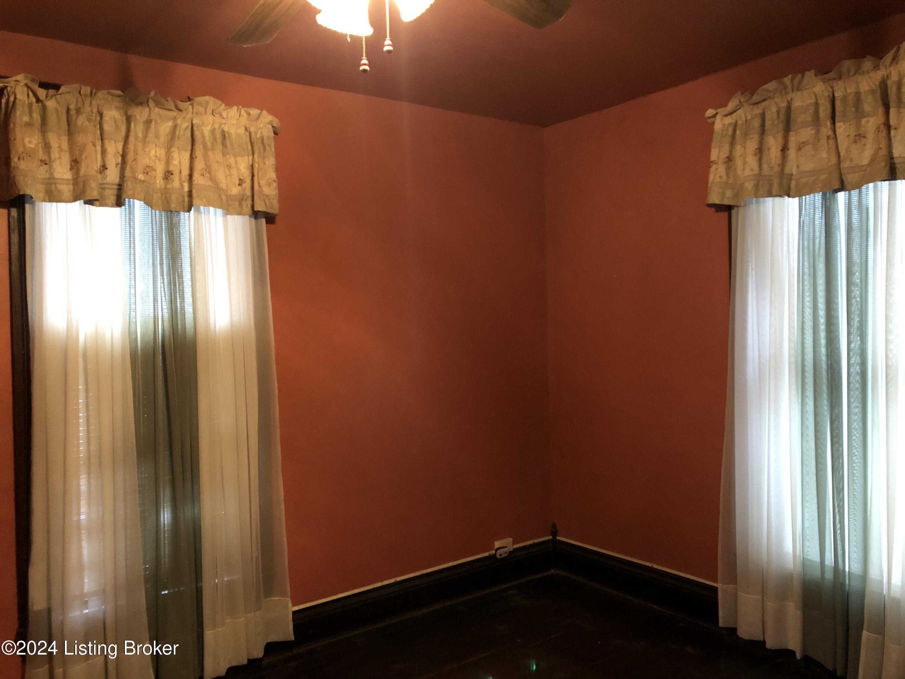 115 N Poplar St, Lebanon Junction, Kentucky image 30