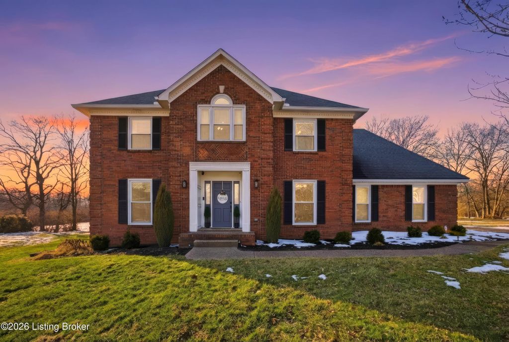 Photo of 2642 Sheffield Ct, La Grange, KY 40031 (MLS # 1708919)