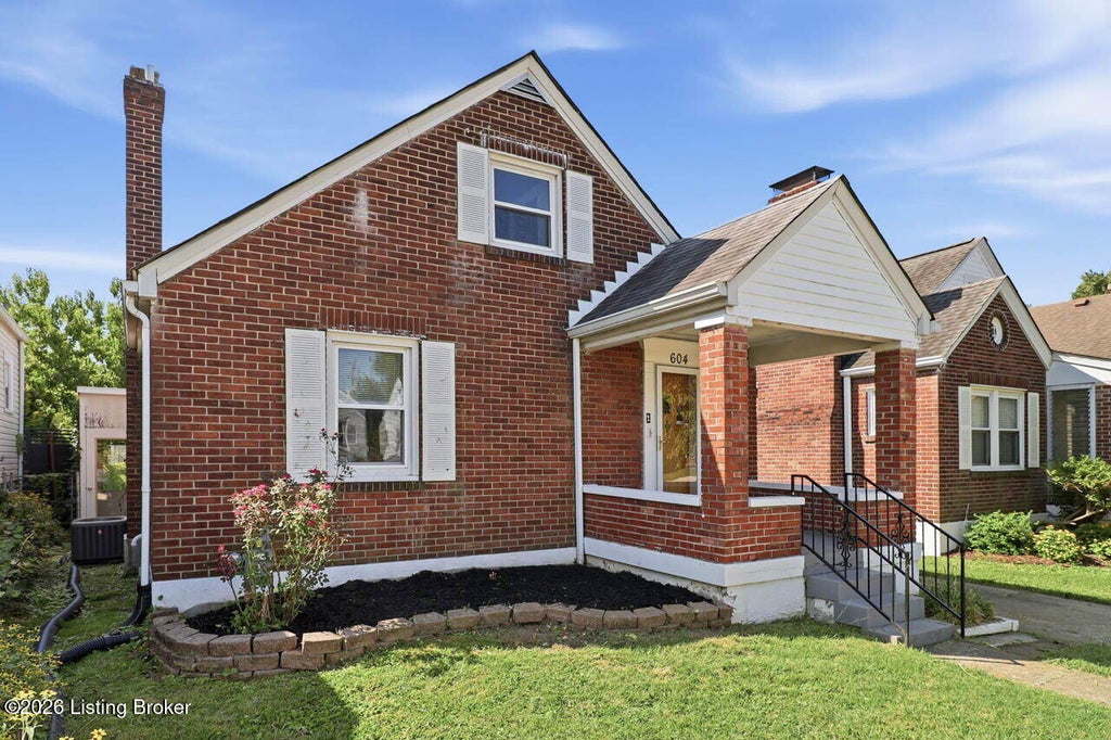 Photo of 604 Merwin Ave, Louisville, KY 40217 (MLS # 1725075)