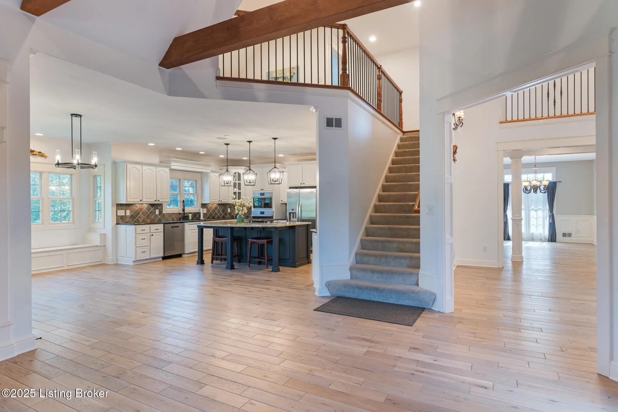 Crestwood, Kentucky 40014, United States, 5 Bedrooms Bedrooms, ,6 BathroomsBathrooms,Residential,Active,203218