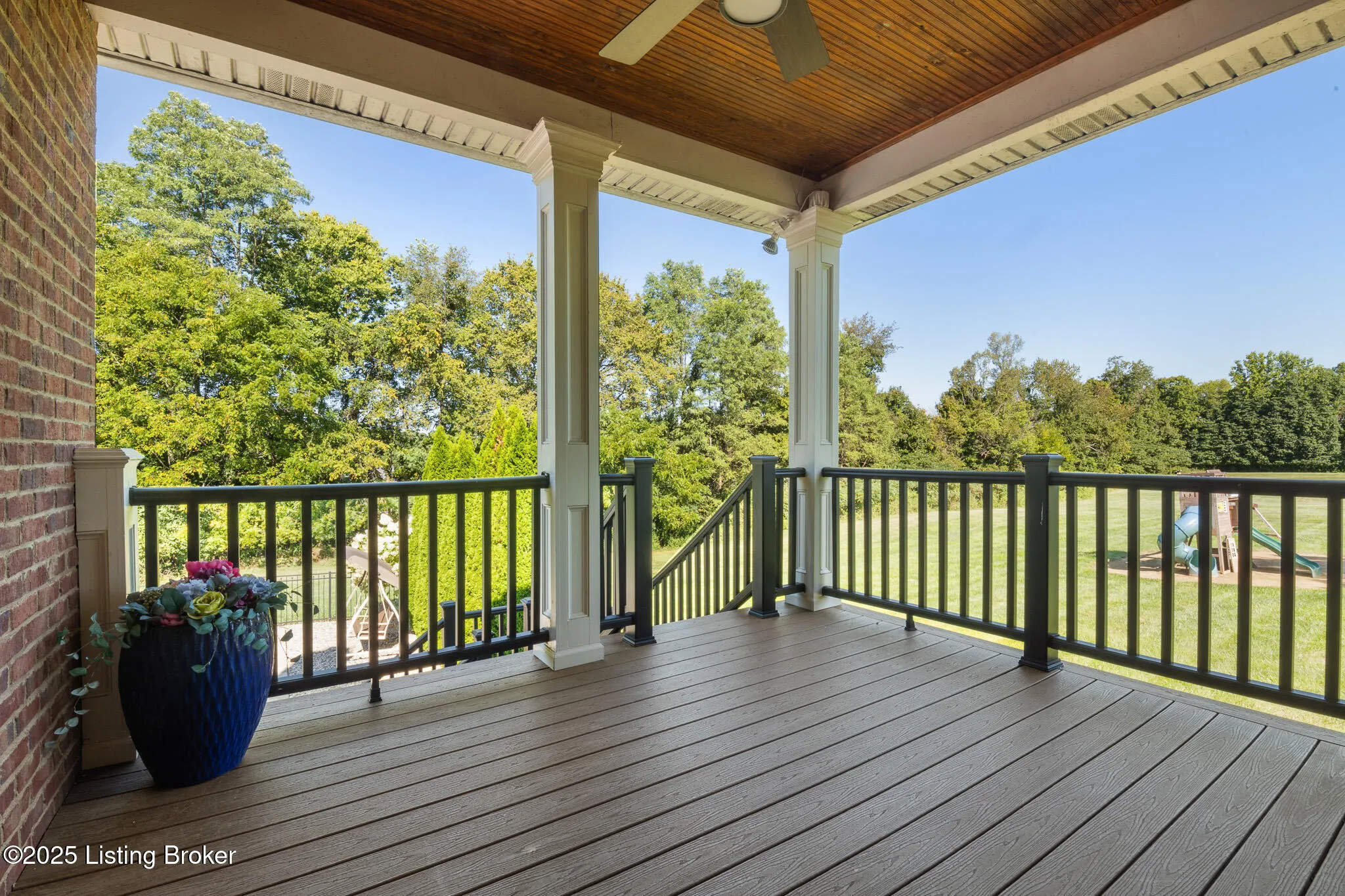 Crestwood, Kentucky 40014, United States, 5 Bedrooms Bedrooms, ,6 BathroomsBathrooms,Residential,Active,203218