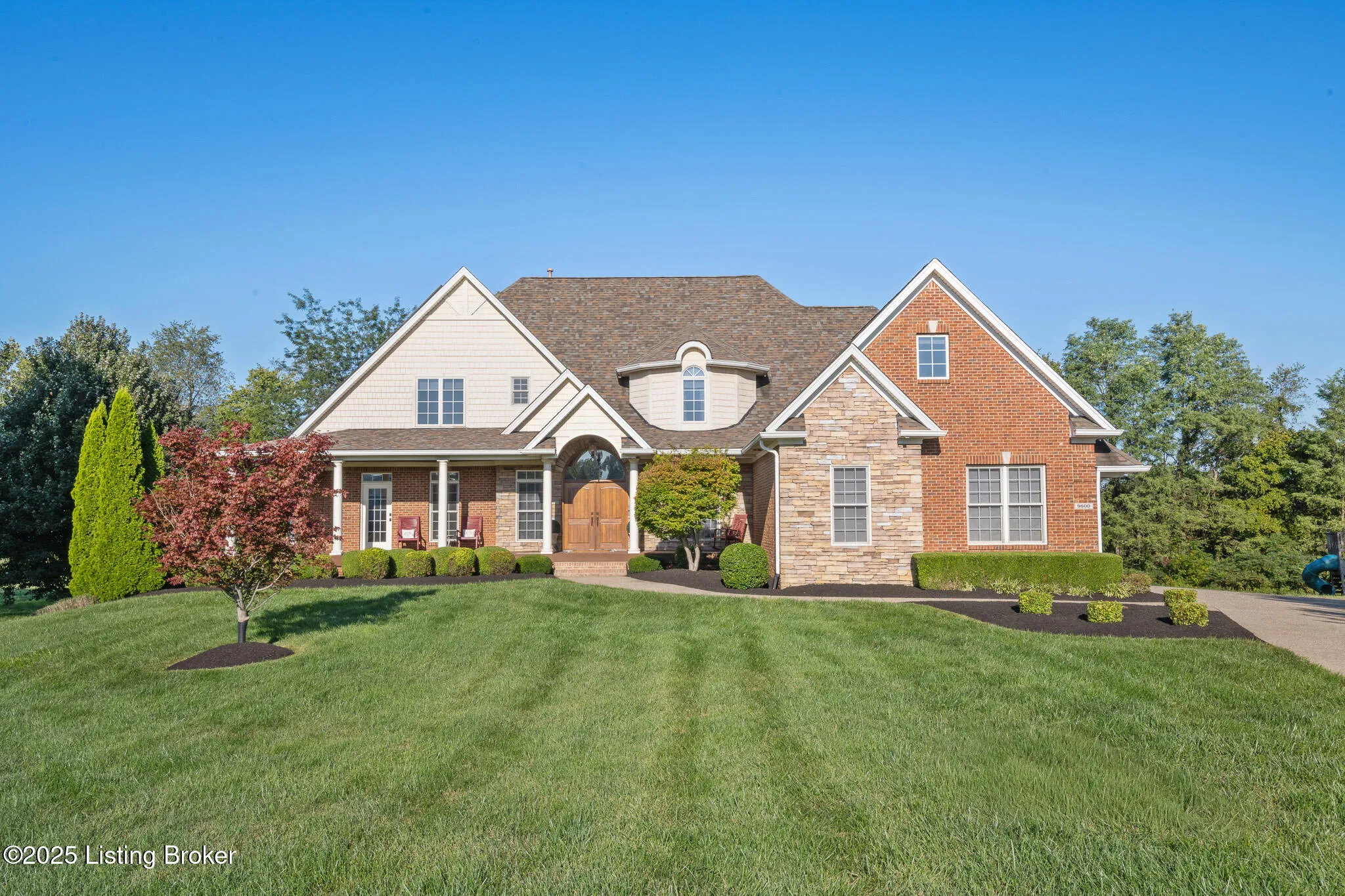 Crestwood, Kentucky 40014, United States, 5 Bedrooms Bedrooms, ,6 BathroomsBathrooms,Residential,Active,203218