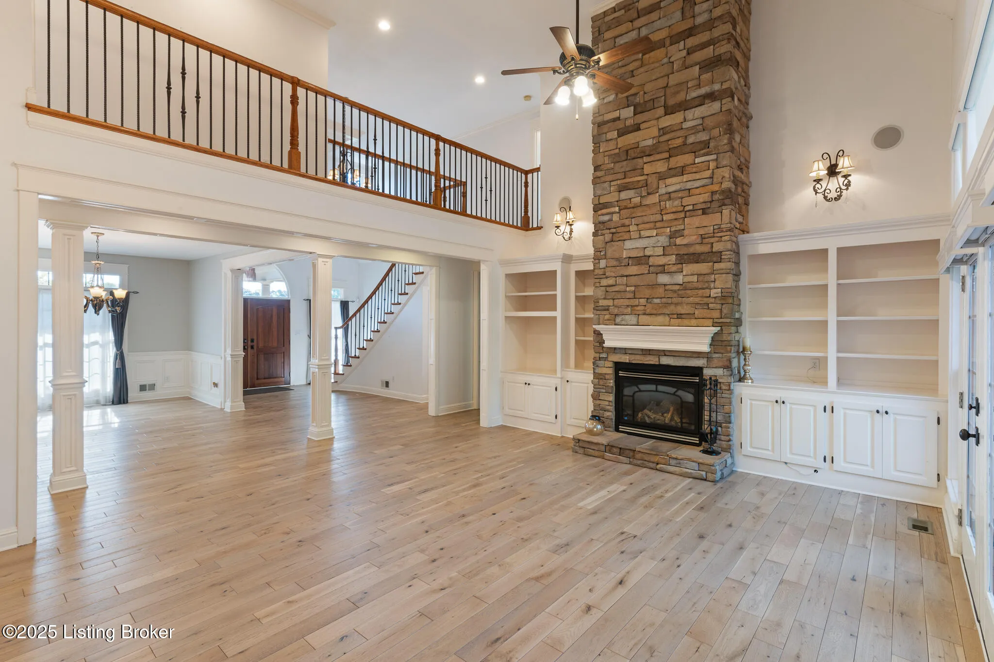 Crestwood, Kentucky 40014, United States, 5 Bedrooms Bedrooms, ,6 BathroomsBathrooms,Residential,Active,203218